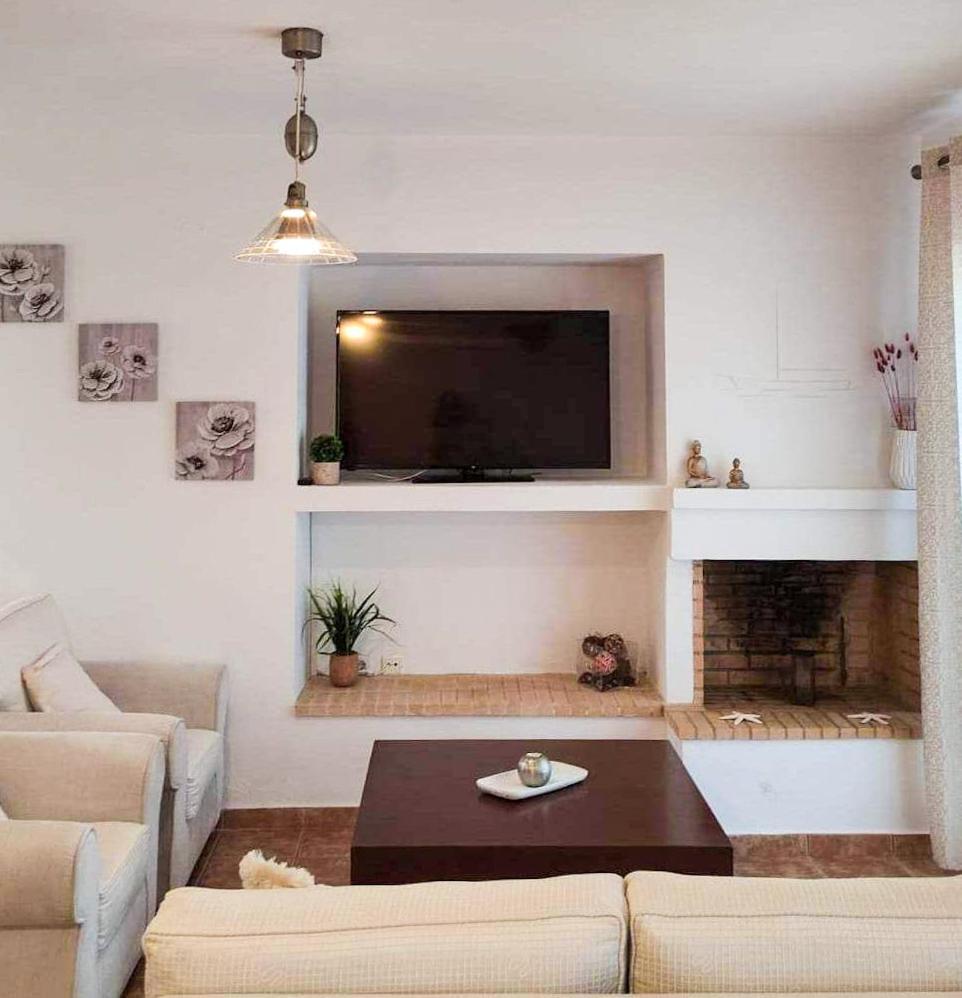 Three-Bedroom House photo 1
