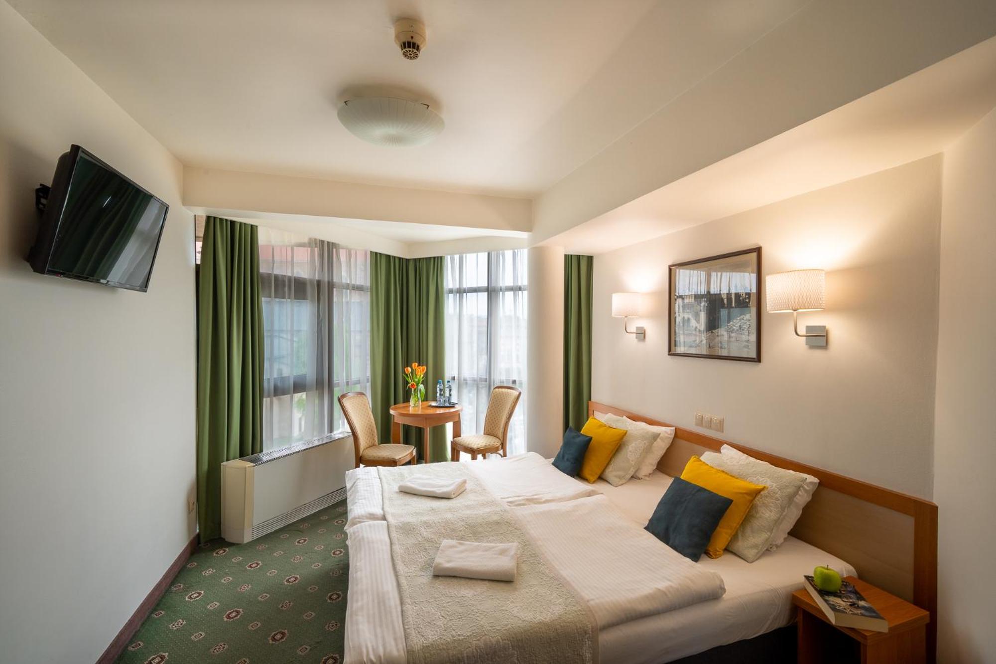Double Room - Photo 1
