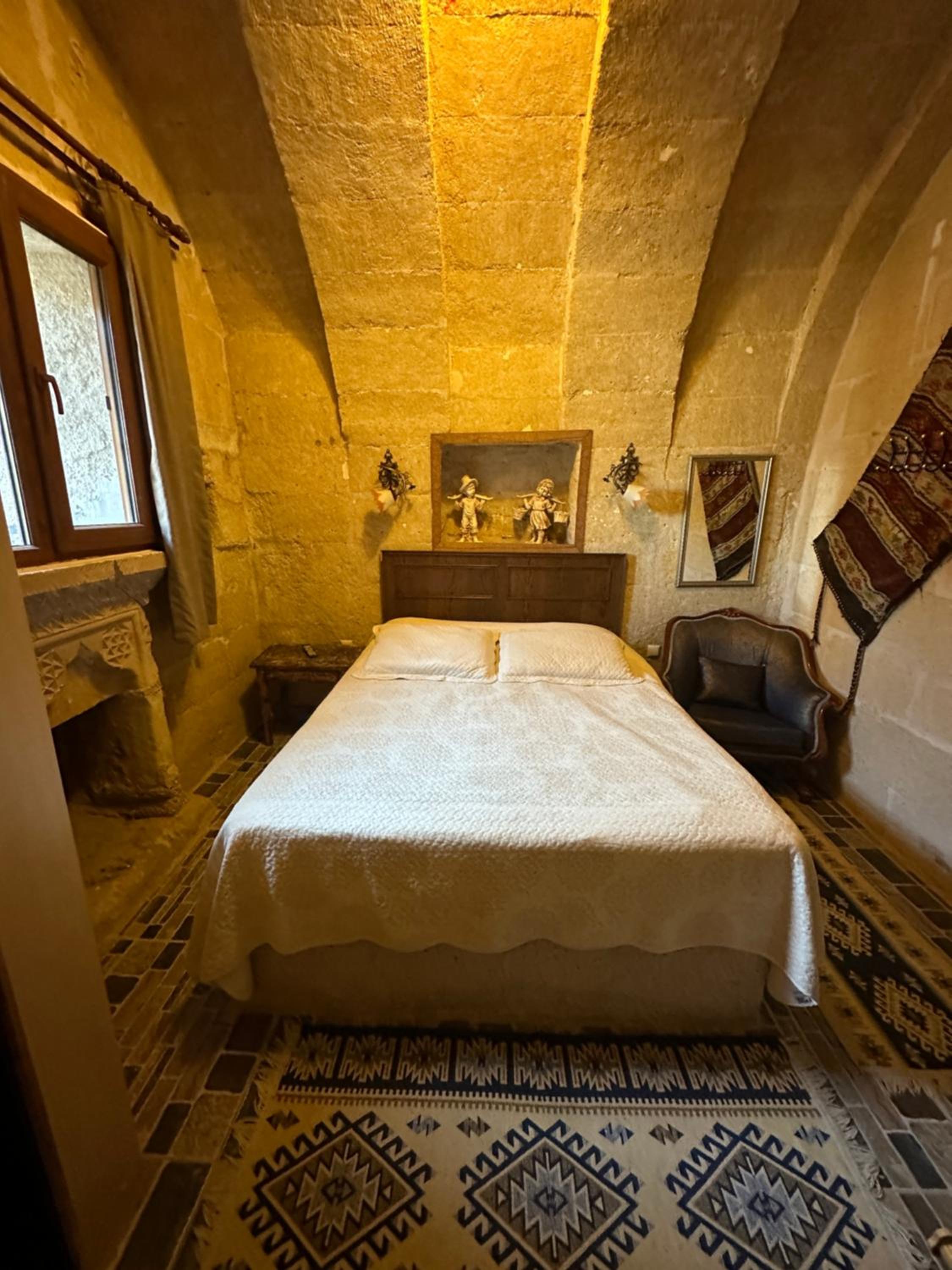 Arch Room photo 1
