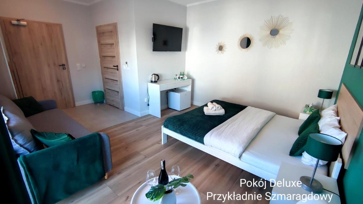 Deluxe Double Room with Extra Bed photo 3