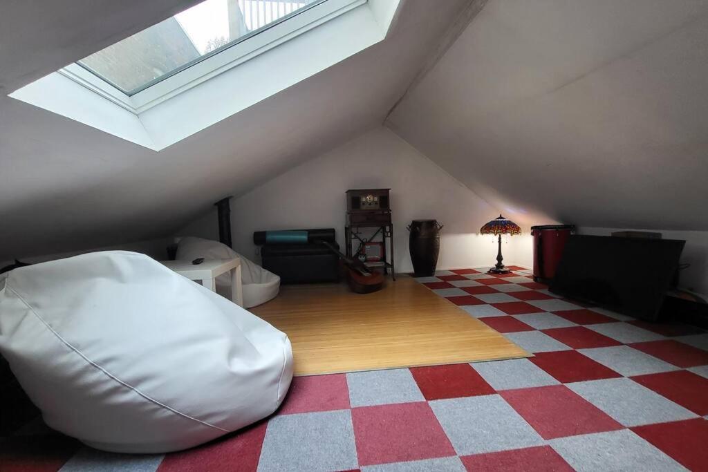 One-Bedroom House photo 3