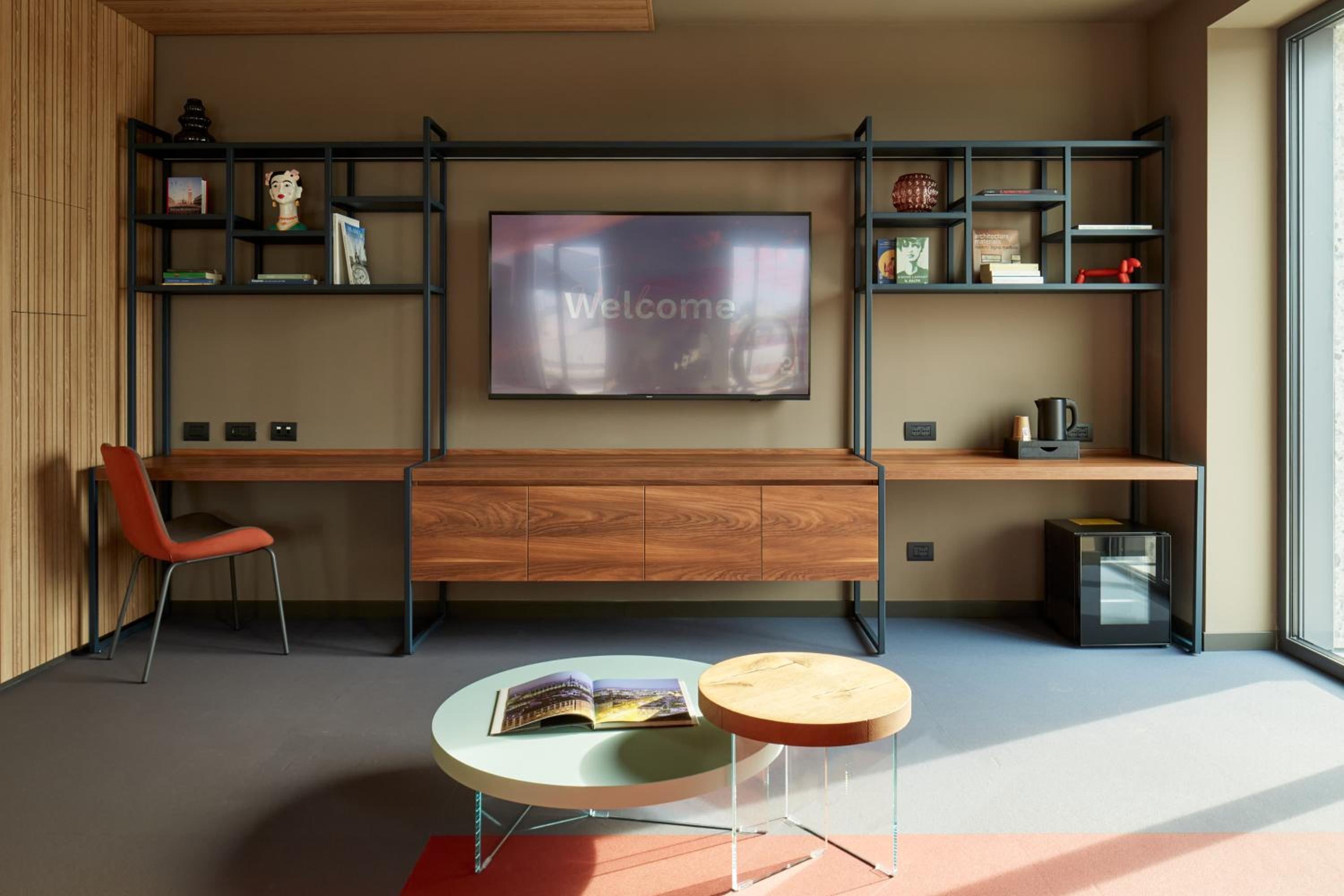Superhero - Terrace Suite 100 sqm PANORAMIC TERRACE thumbnail 6