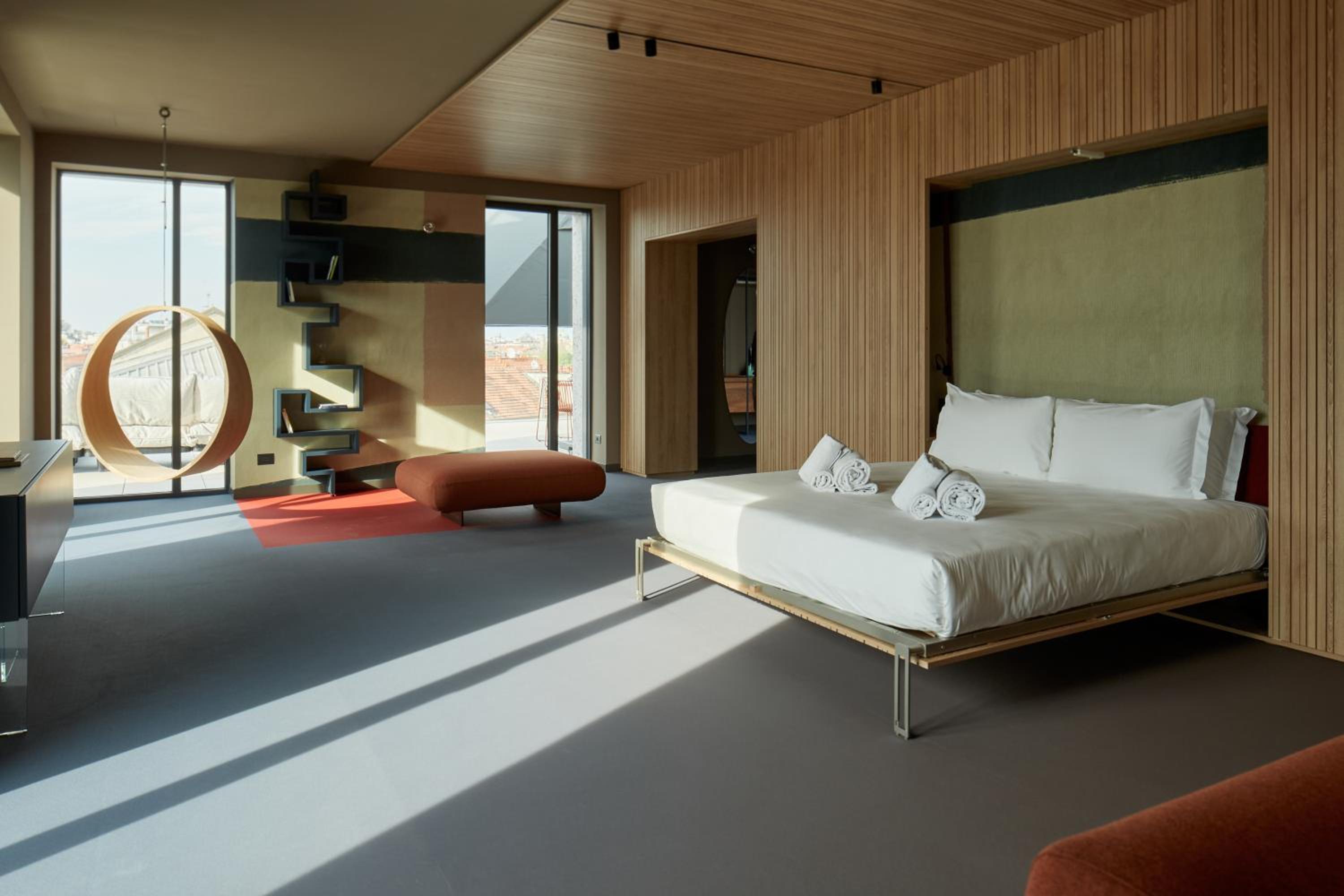 Superhero - Terrace Suite 100 sqm PANORAMIC TERRACE thumbnail 5