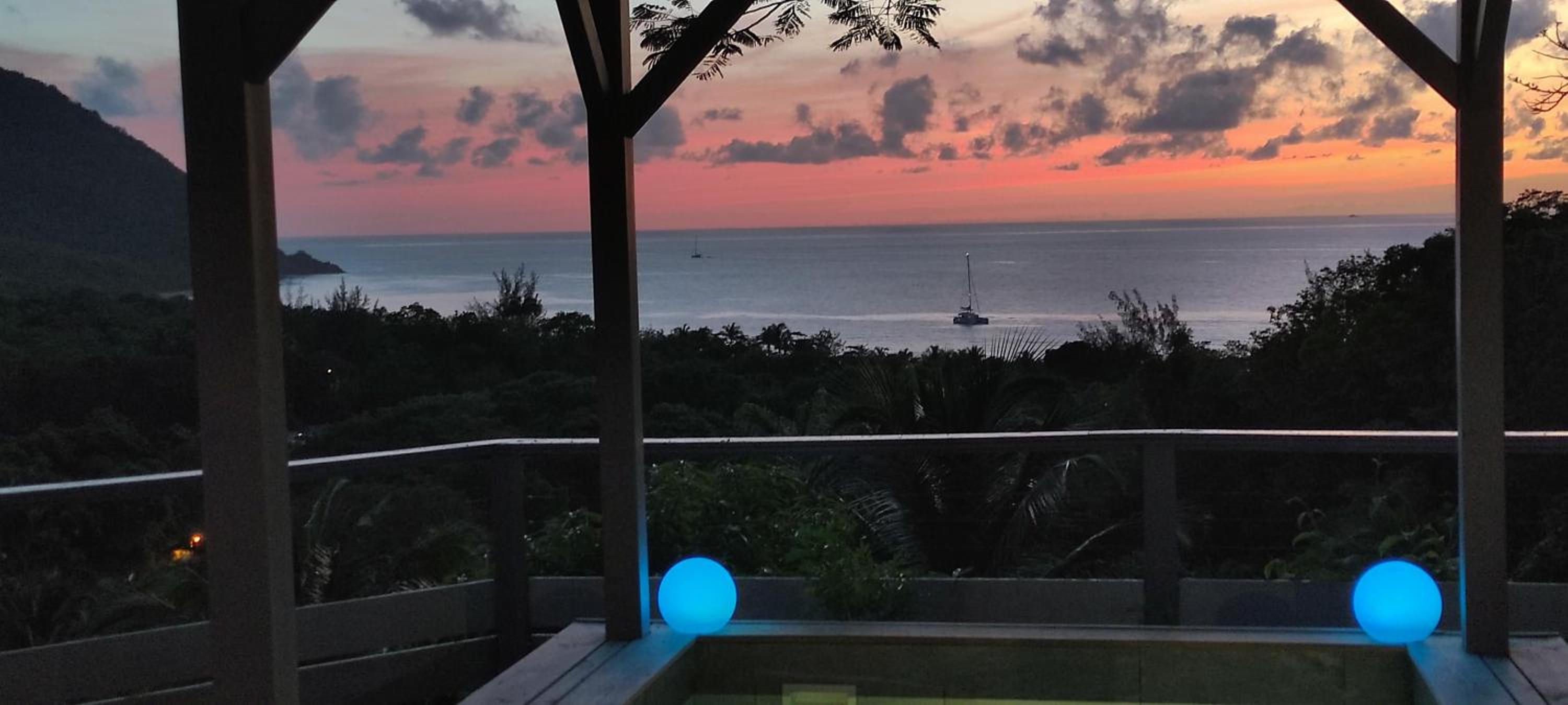 Suite with Sea View - Photo 3