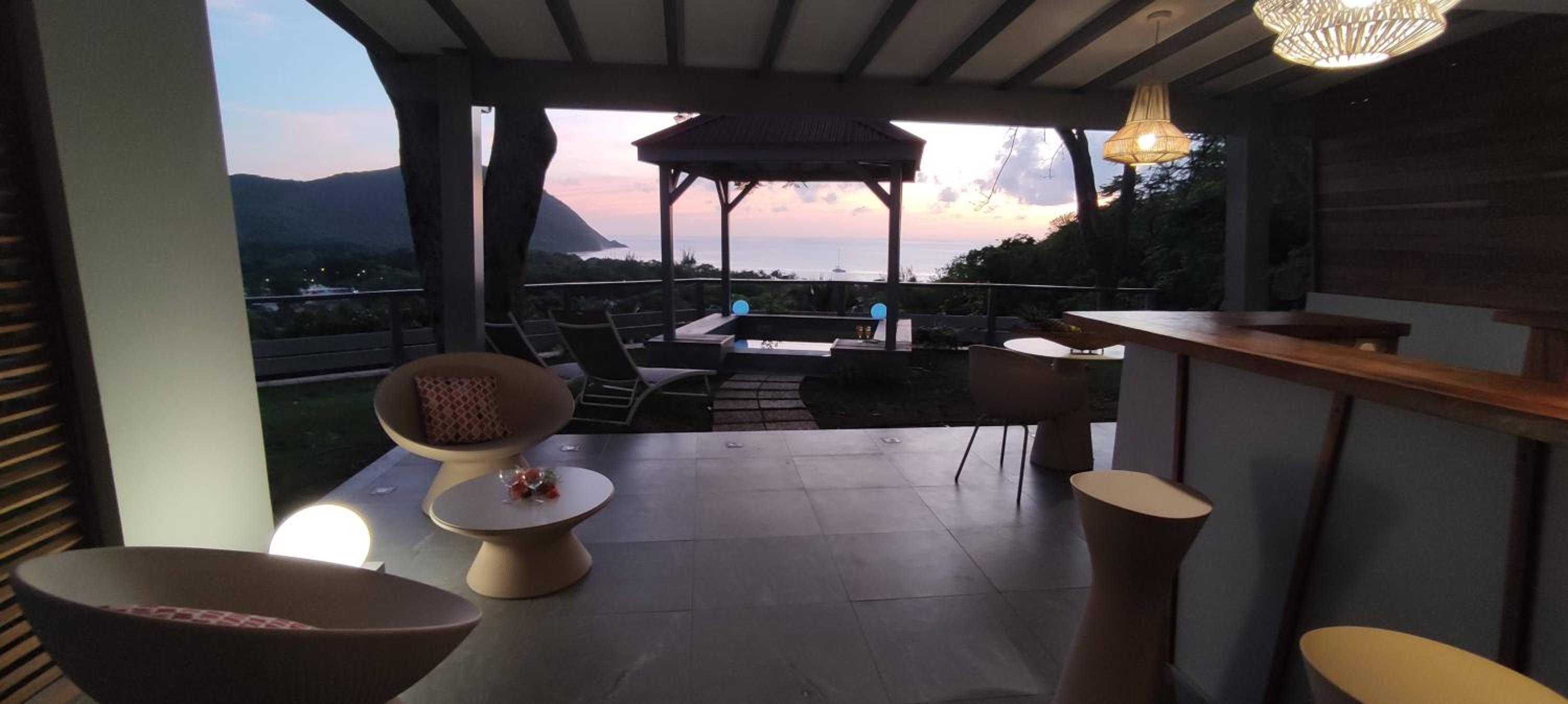 Suite with Sea View - Photo 8