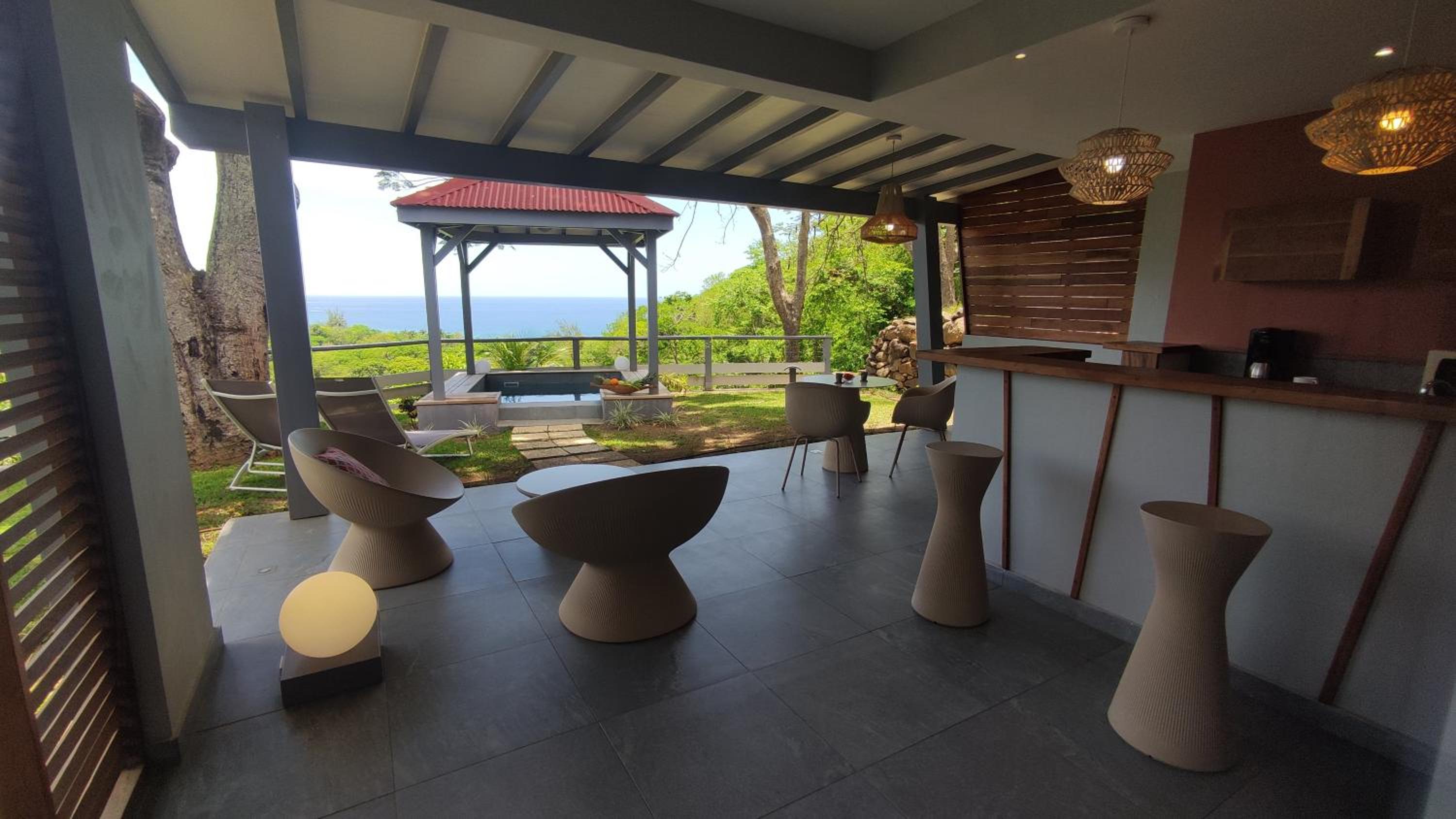 Suite with Sea View - Photo 21