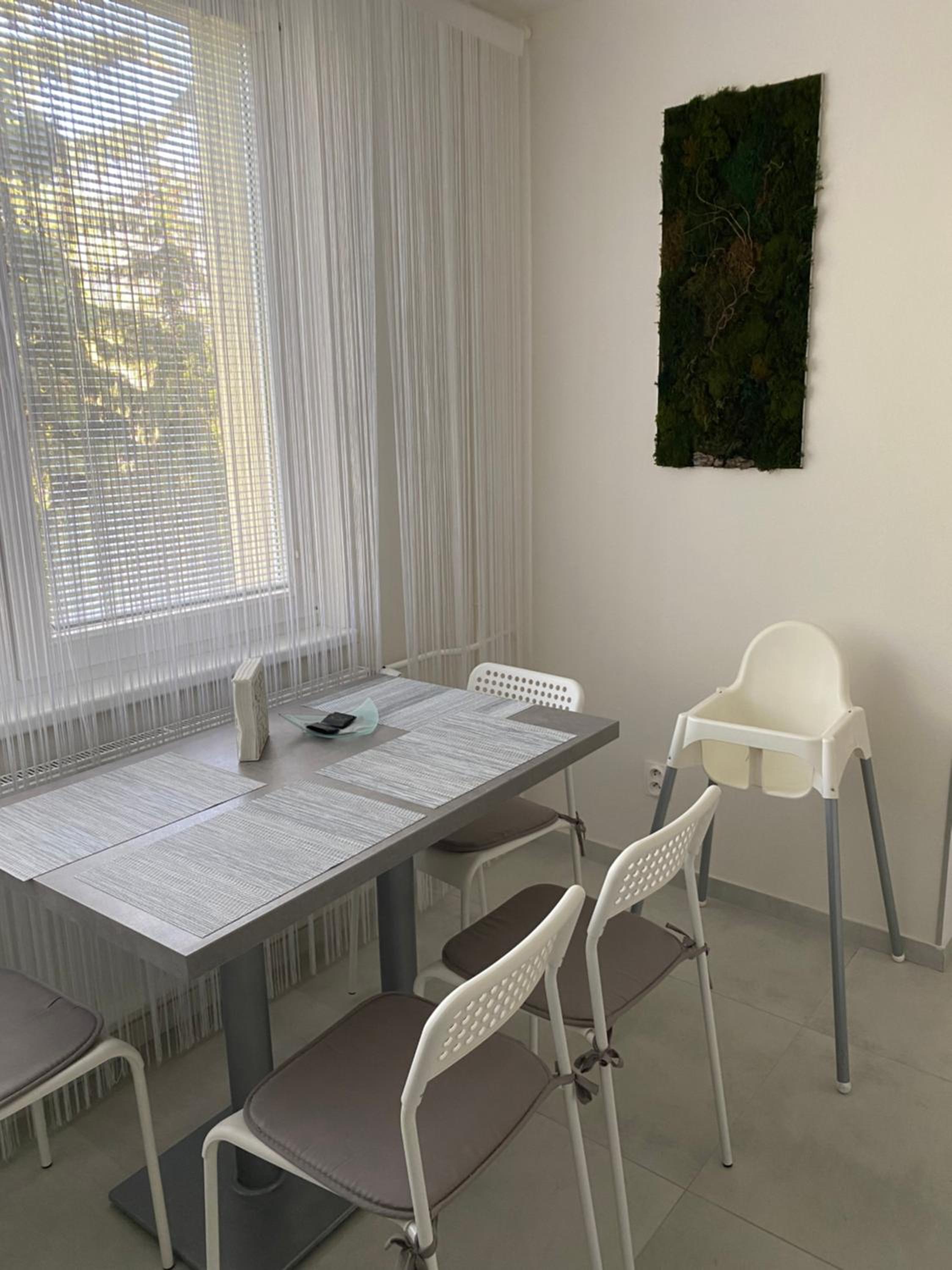 Three-Bedroom Apartment photo 2