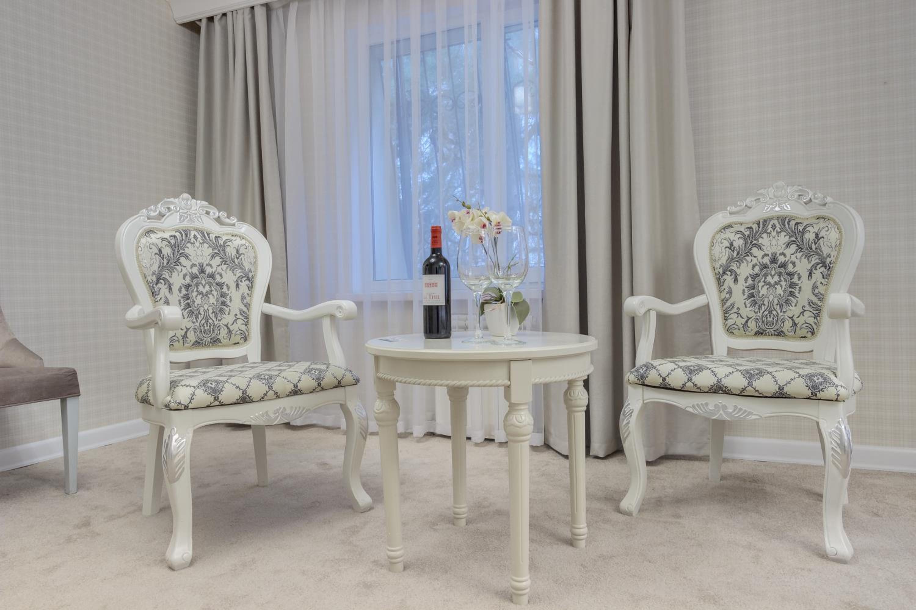 Junior Suite with Spa Bath