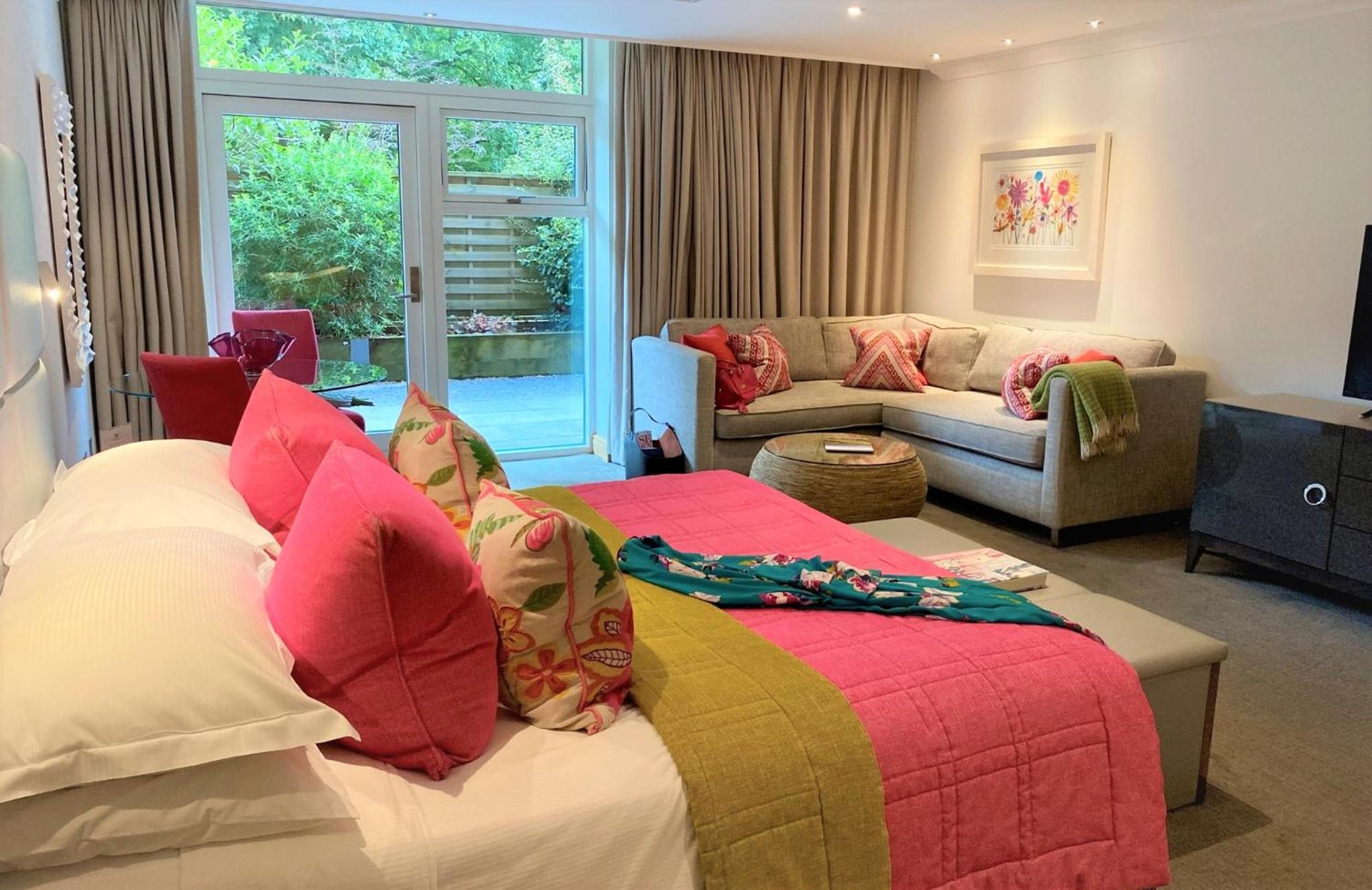 Luxury Garden Suite - Photo 15