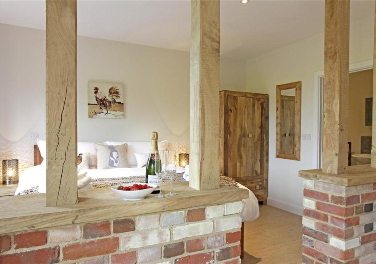 One-Bedroom House photo 1