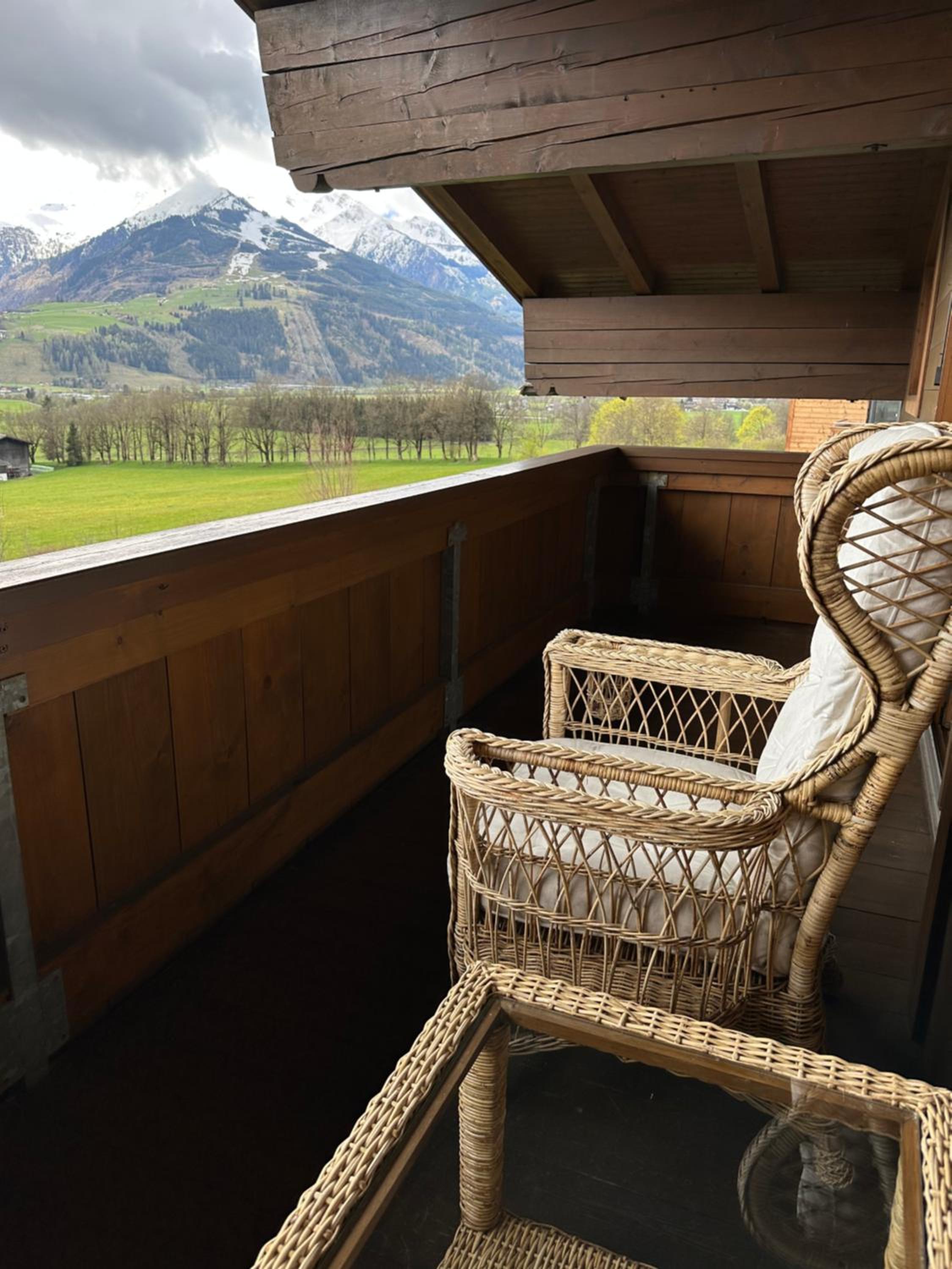 Quadruple Room with Mountain View - Photo 3