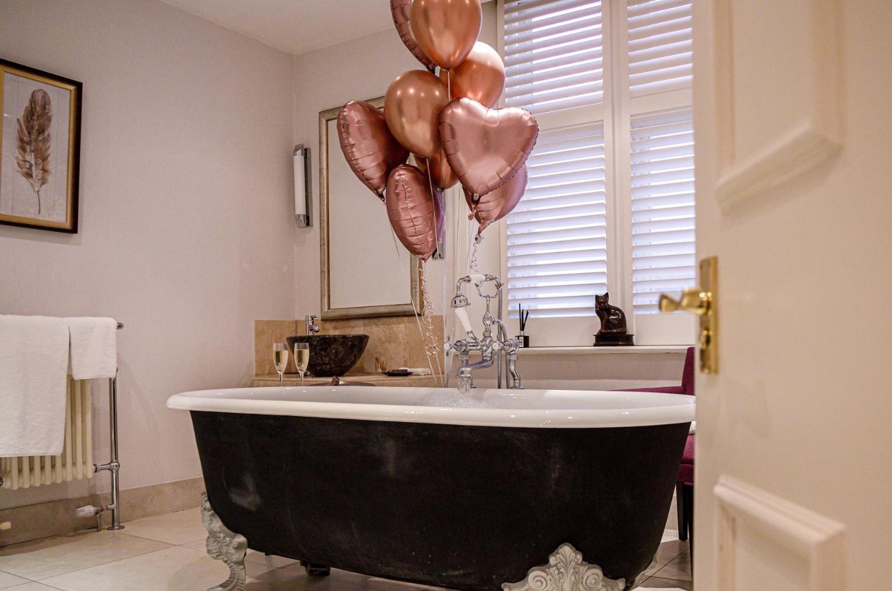 Luxury Super King Room - Photo 6