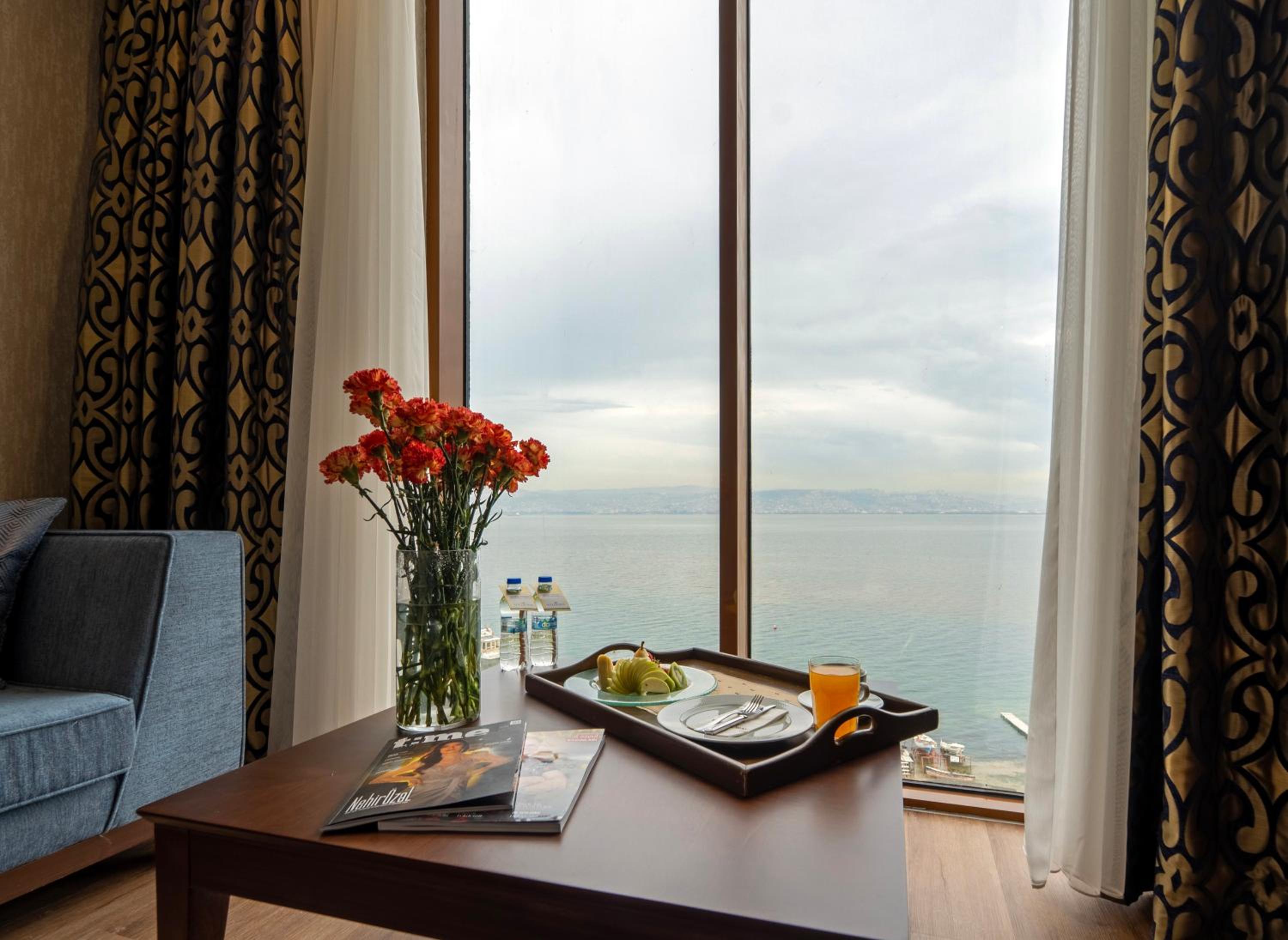 Family Suite with Sea View