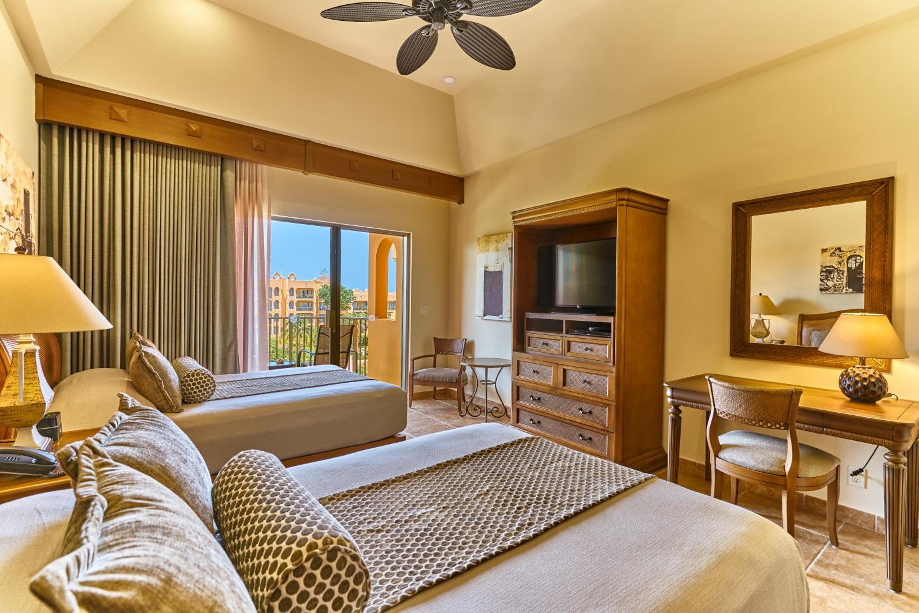 Deluxe Junior Suite - 2 Children Stay Free