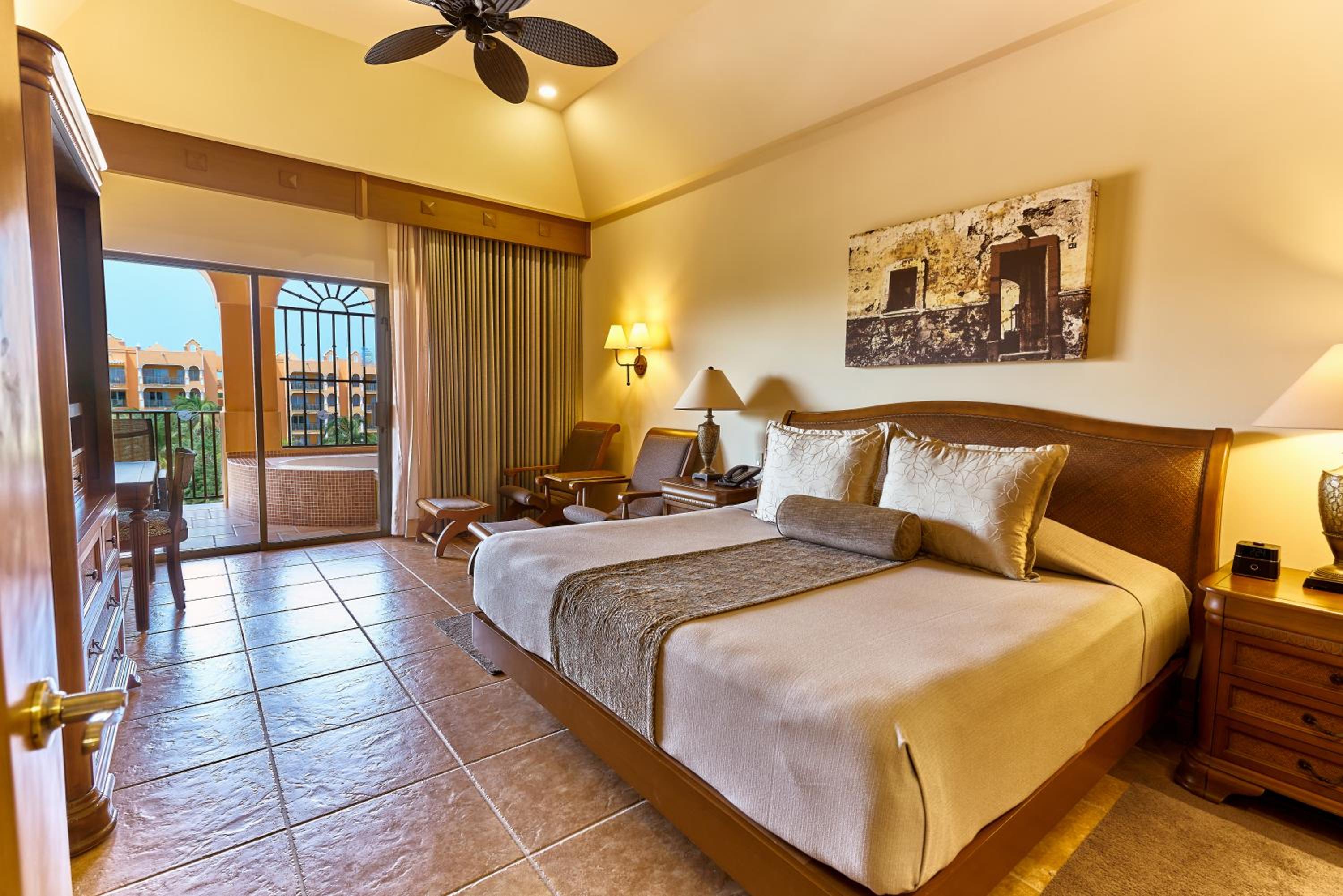 Deluxe Two-Bedroom Master Suite