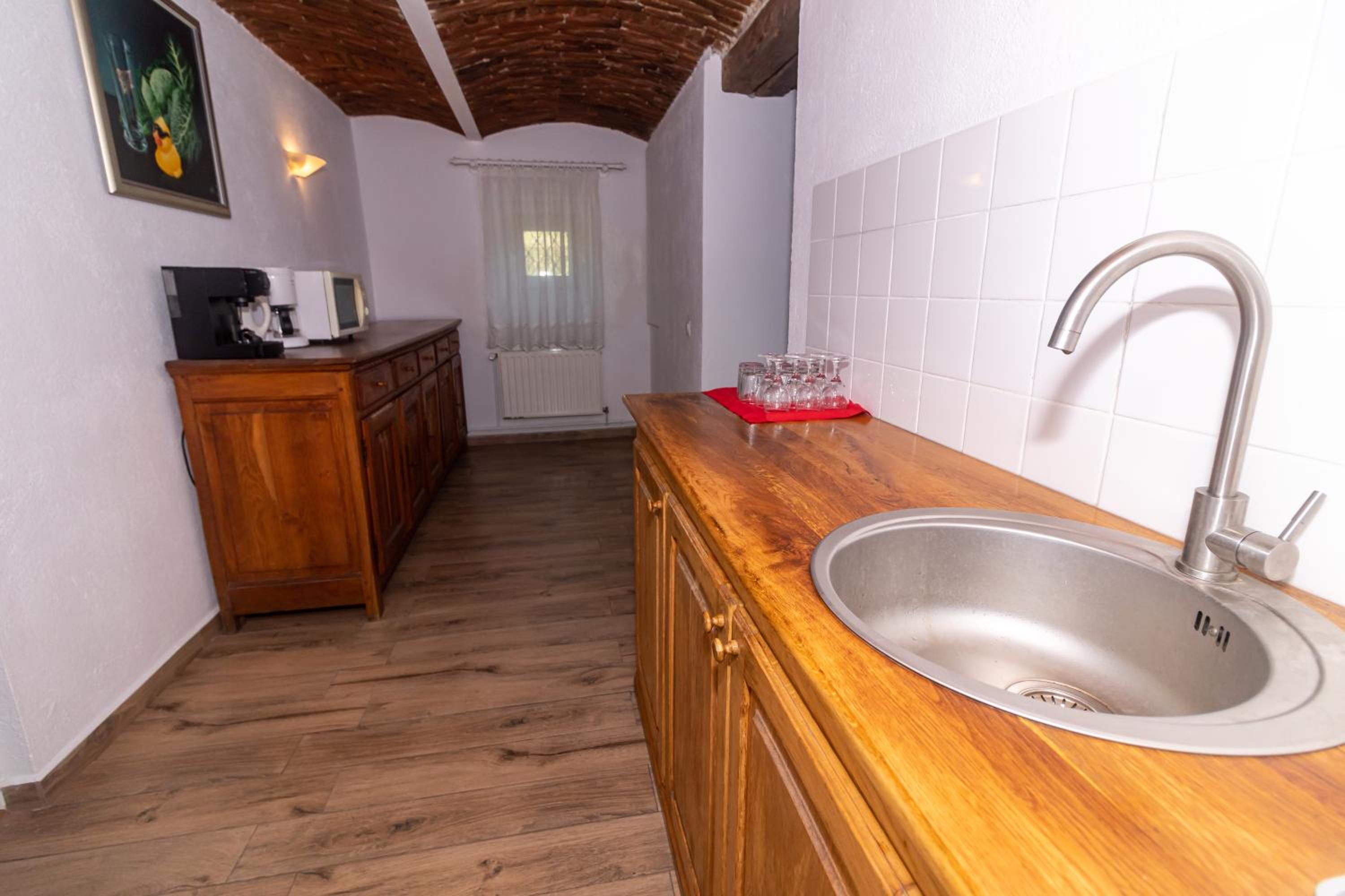 Two-Bedroom Apartment - Photo 4