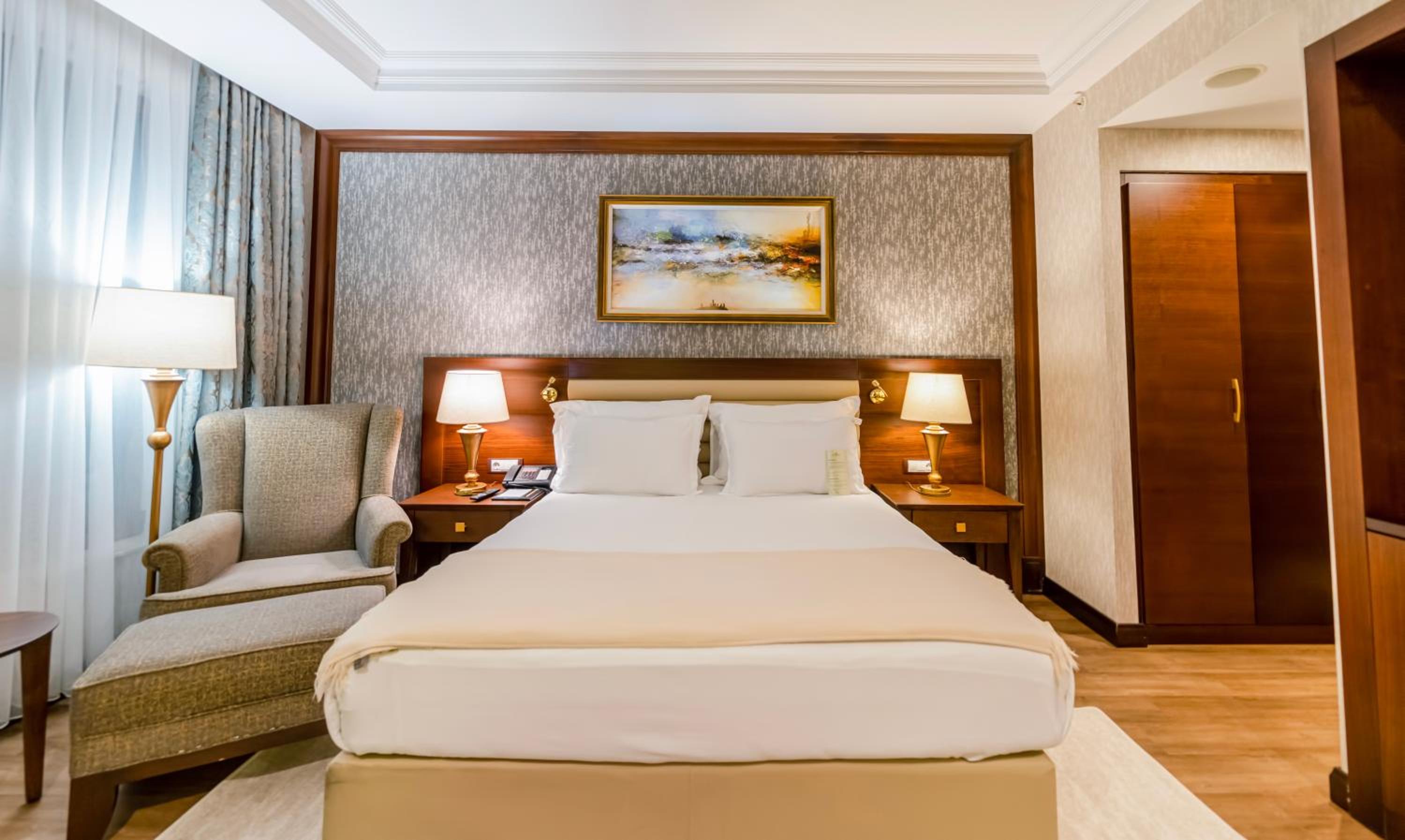Deluxe King Mountain View - Deluxe Zimmer mit Bergblick