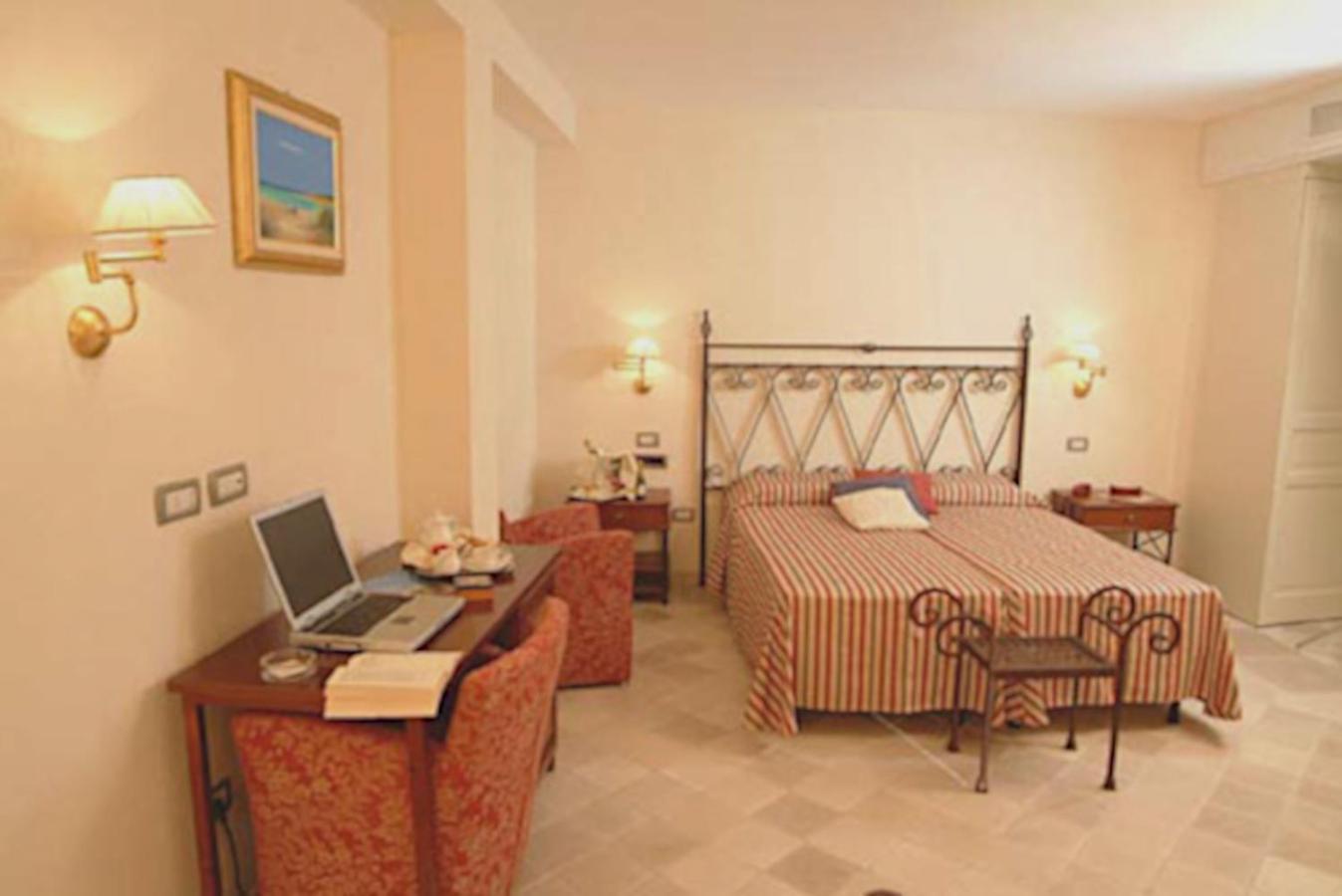 Triple Room - Photo 1