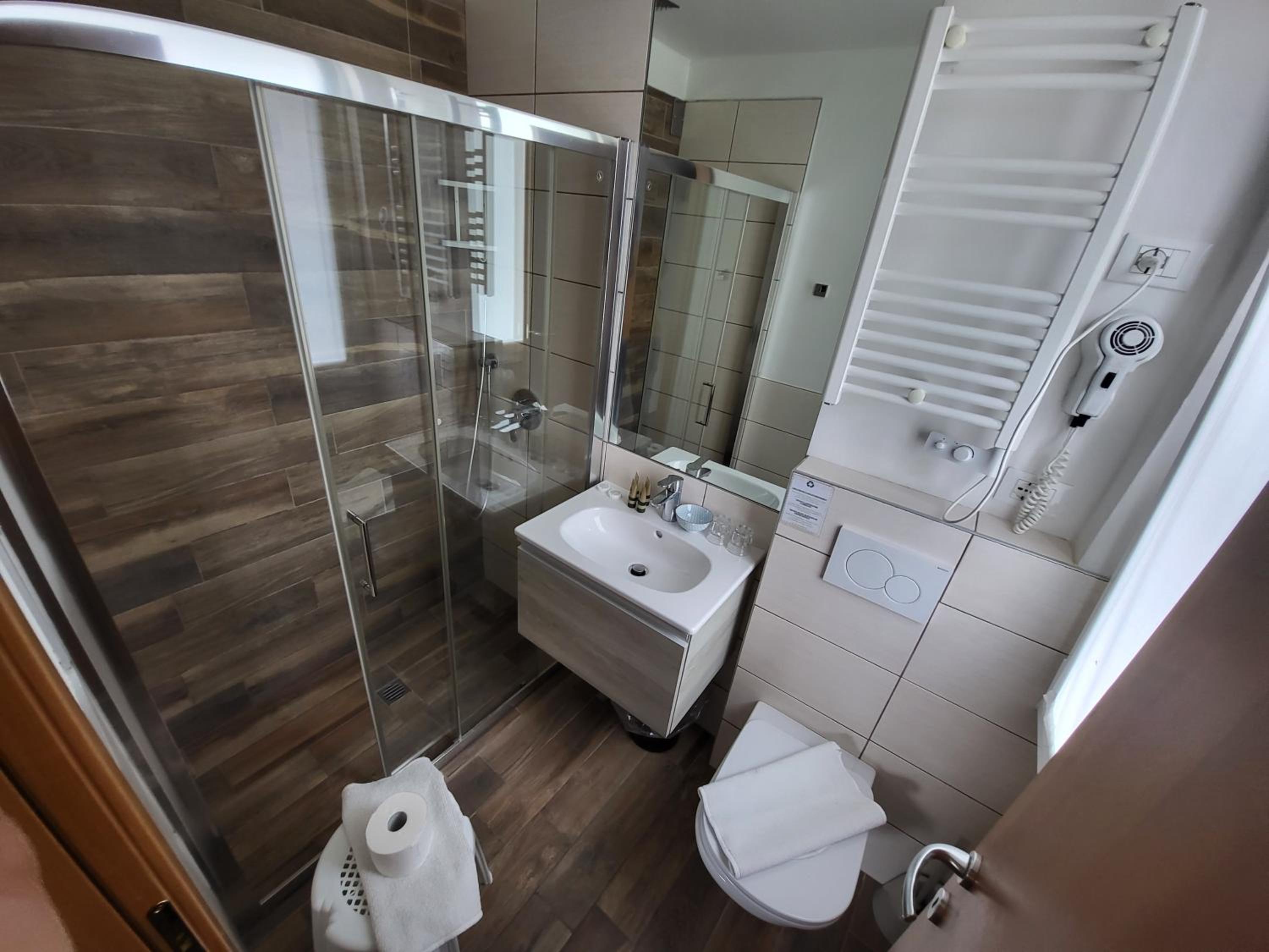 Double Room with Pool View photo 3