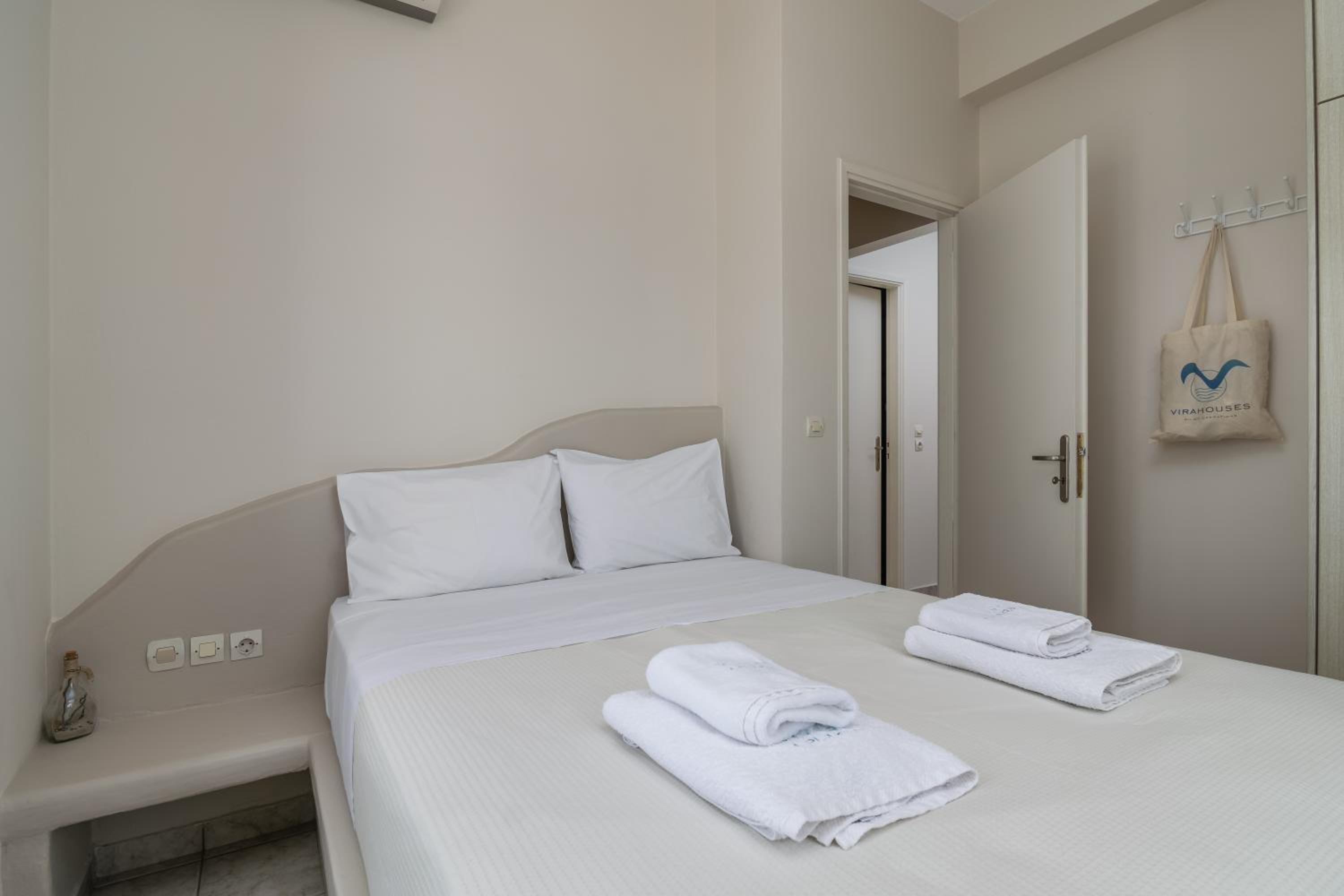 Two-Bedroom Apartment (2 double beds) - Photo 8