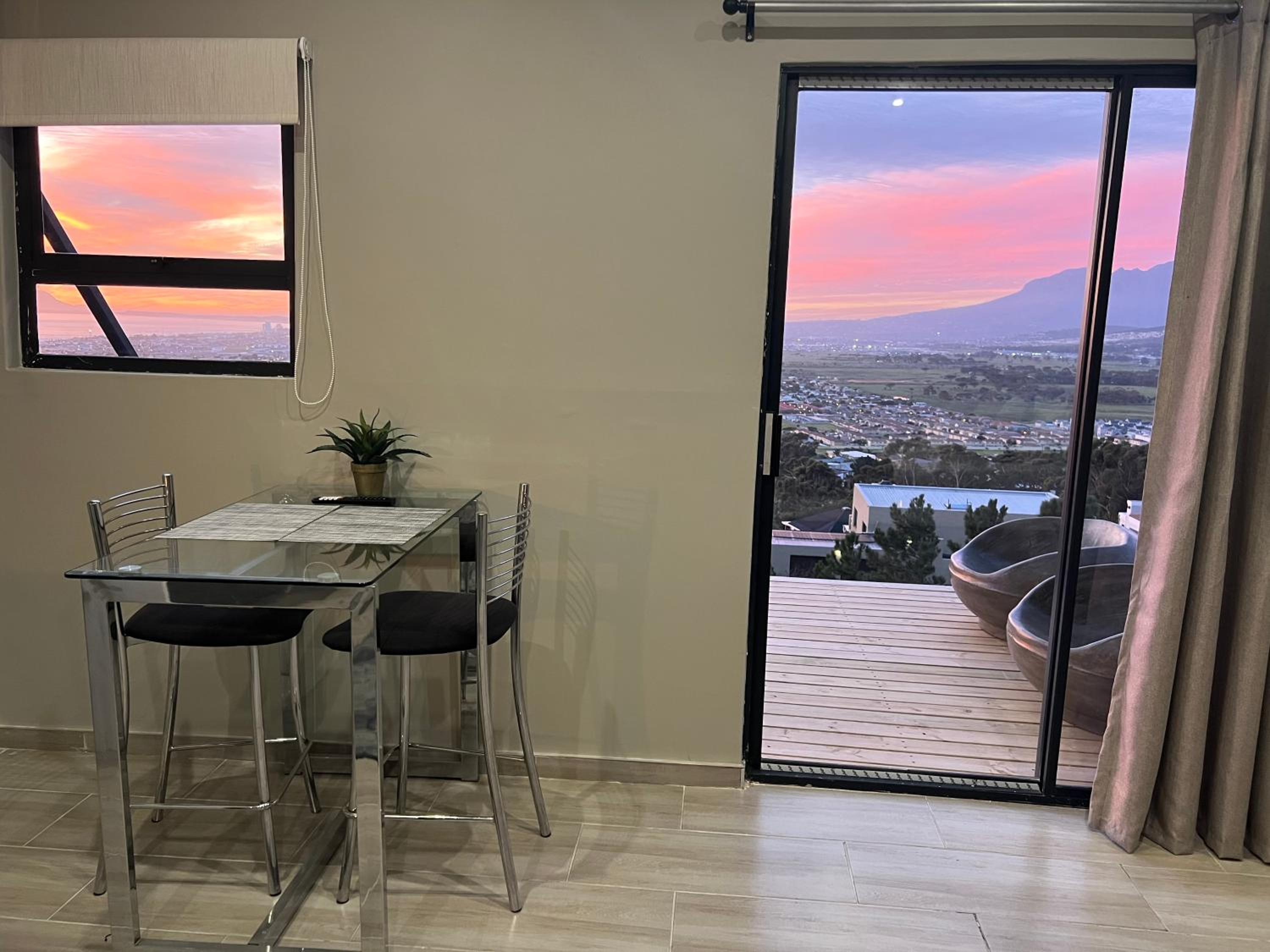 Studio with Sea View - Photo 10