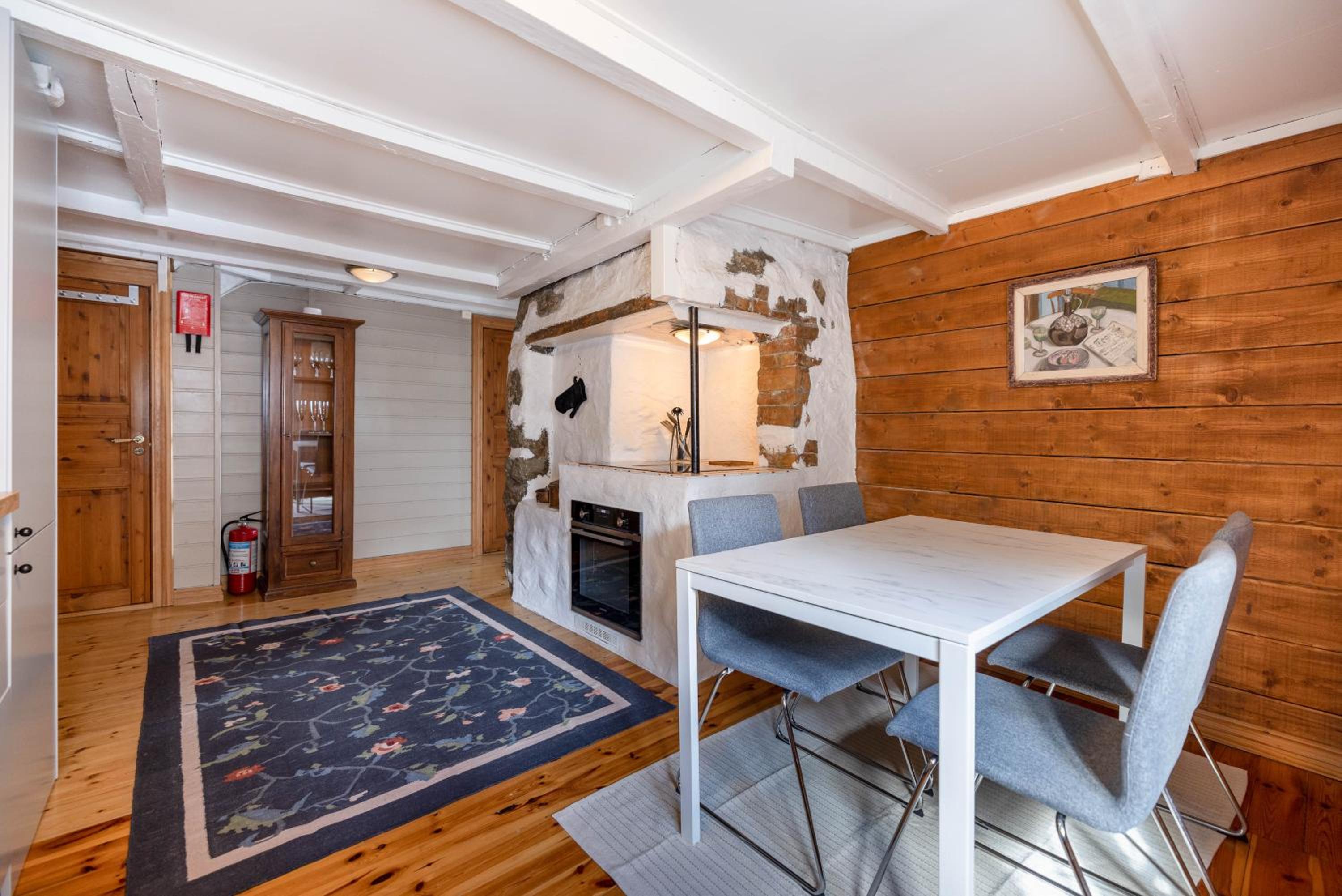 Apartment with Sea View - Photo 17