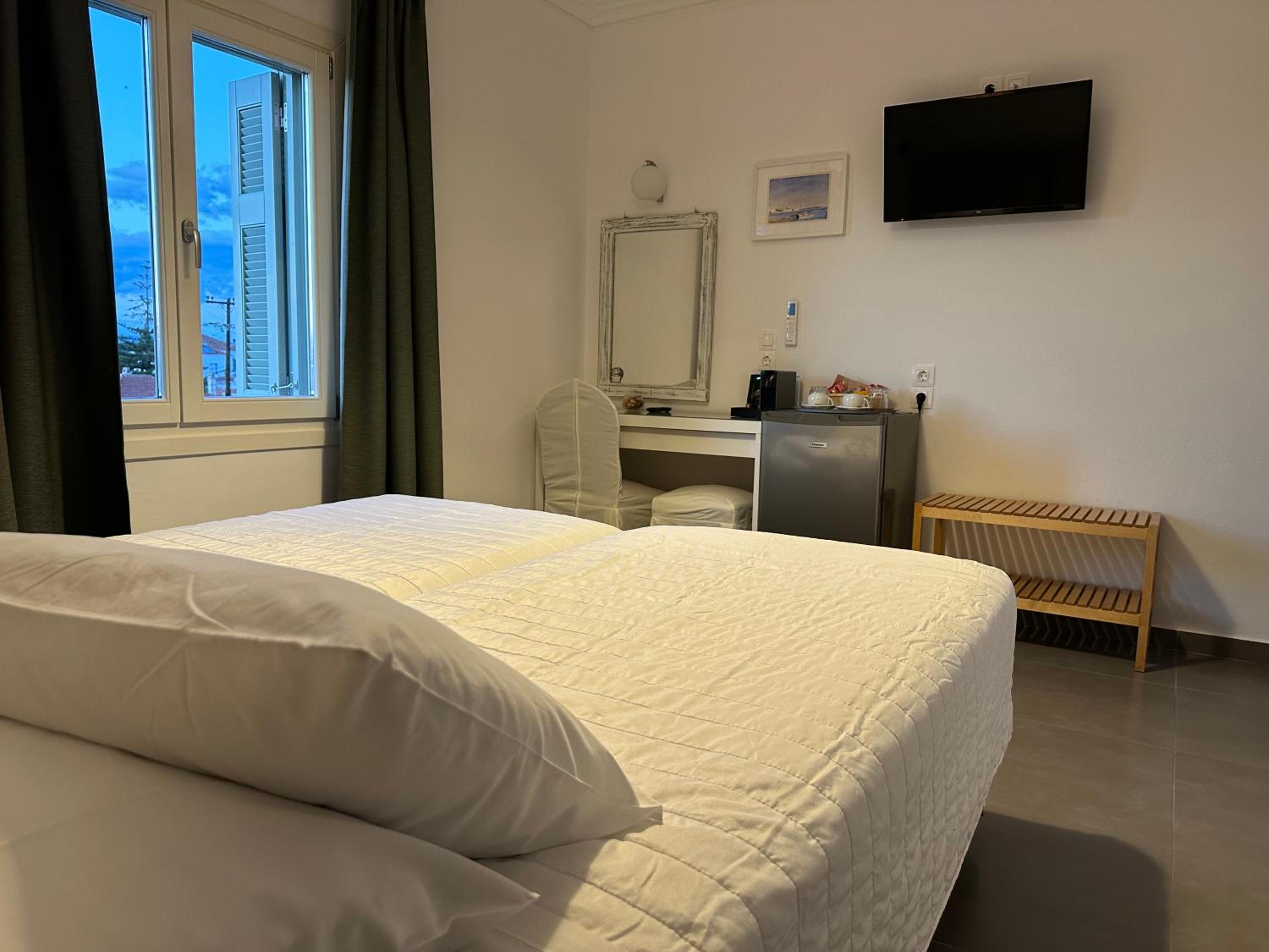 Superior Double or Twin Room with Sea View - Photo 6