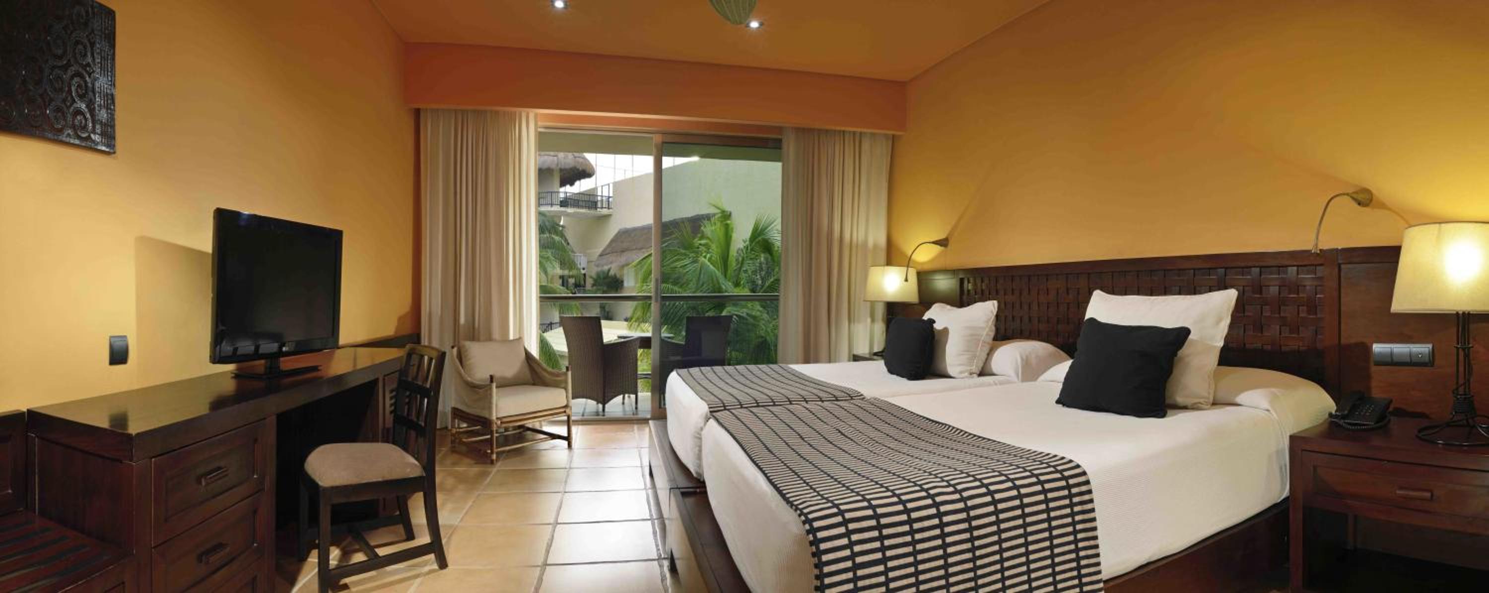 Premium Double Room photo 3