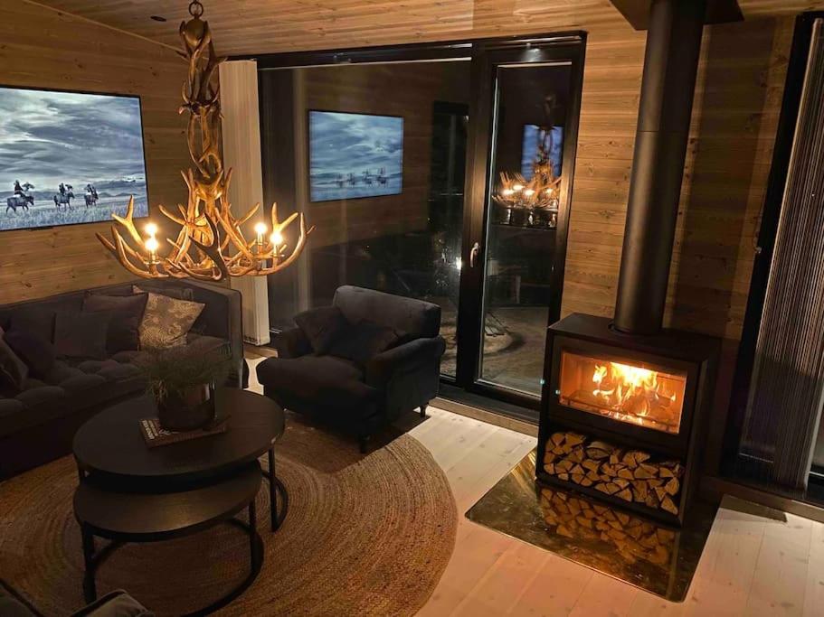 Three-Bedroom Villa photo 1