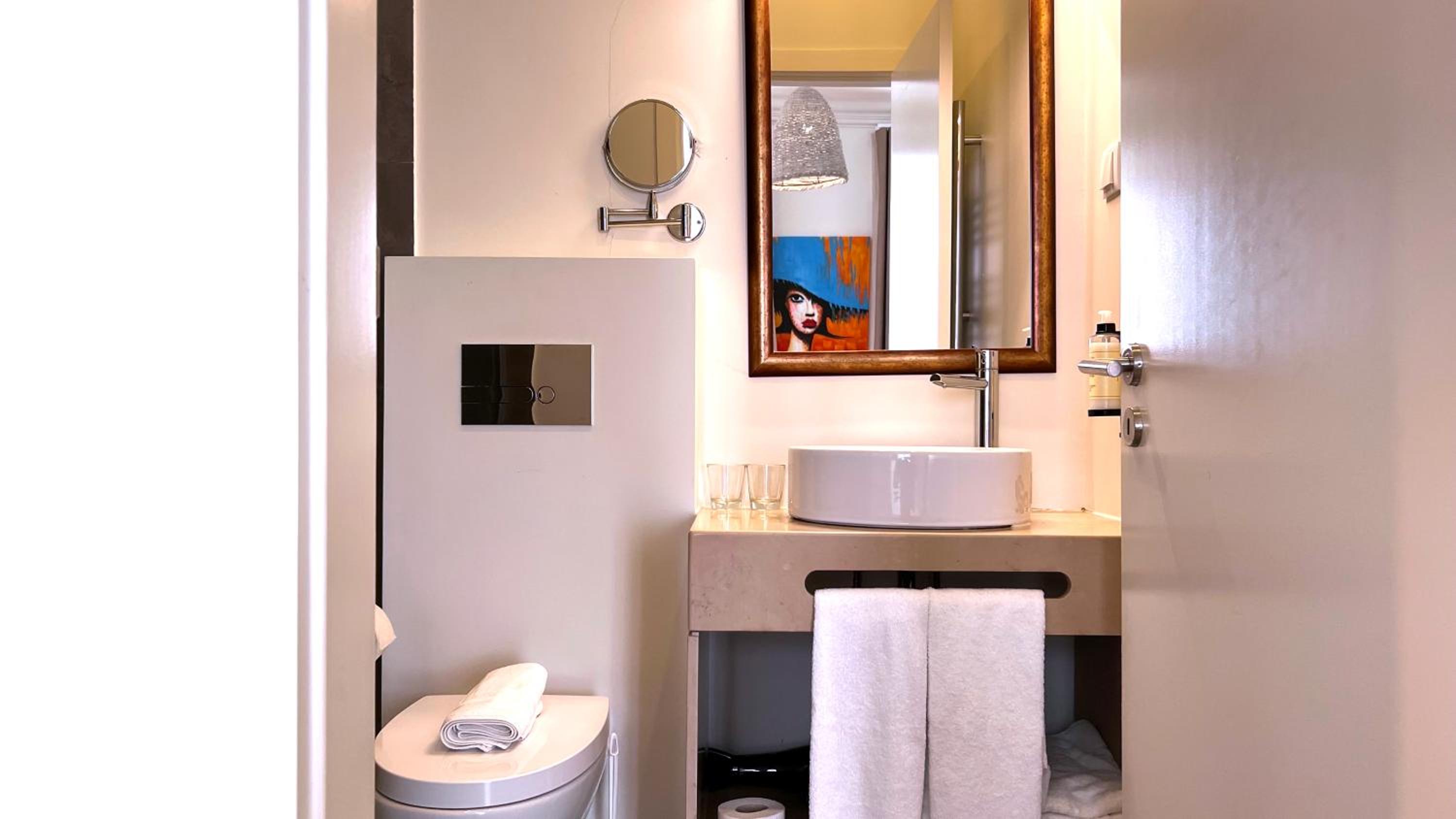 Superior Double or Twin Room - Photo 4