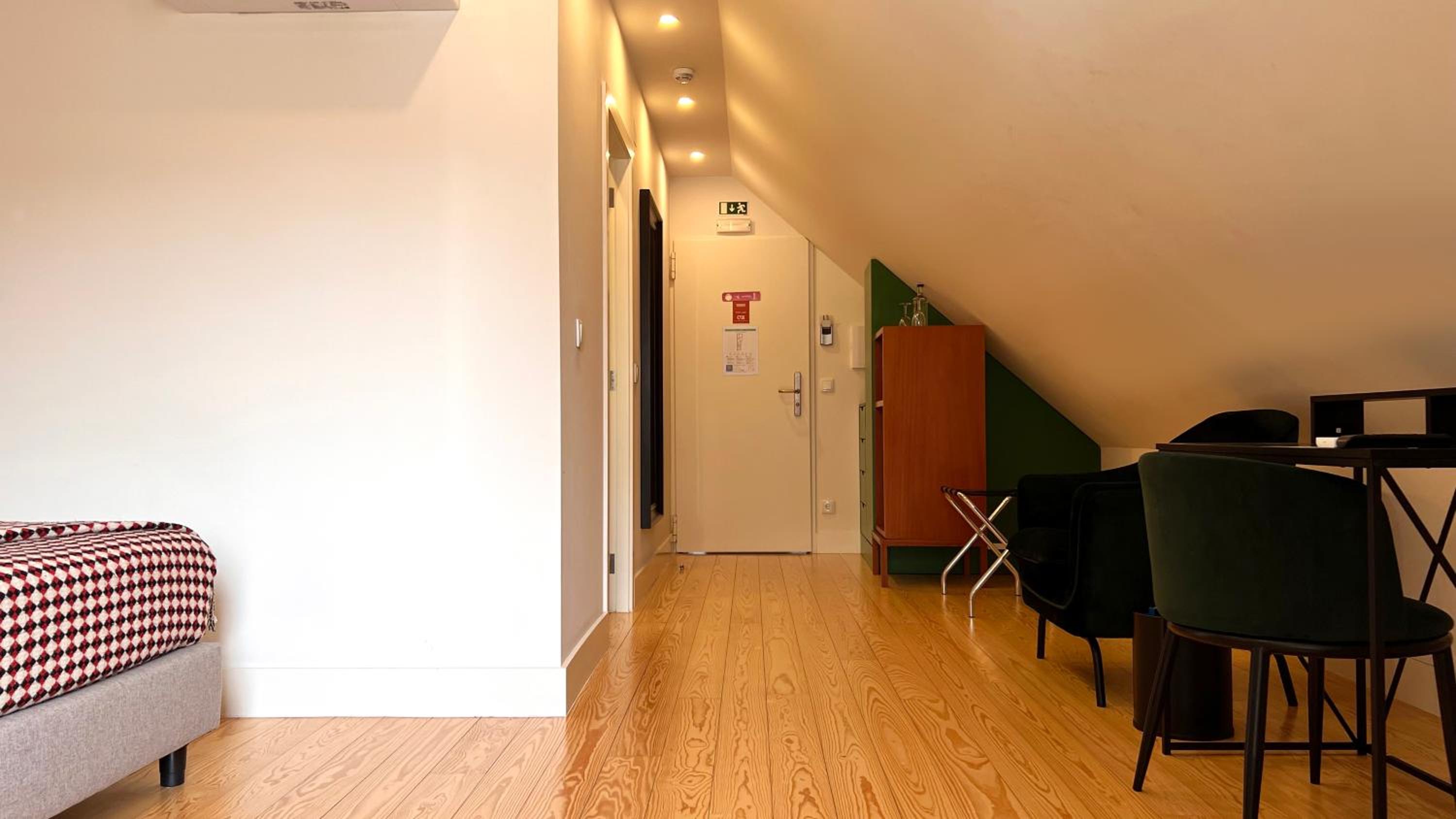 Superior Double or Twin Room - Photo 7