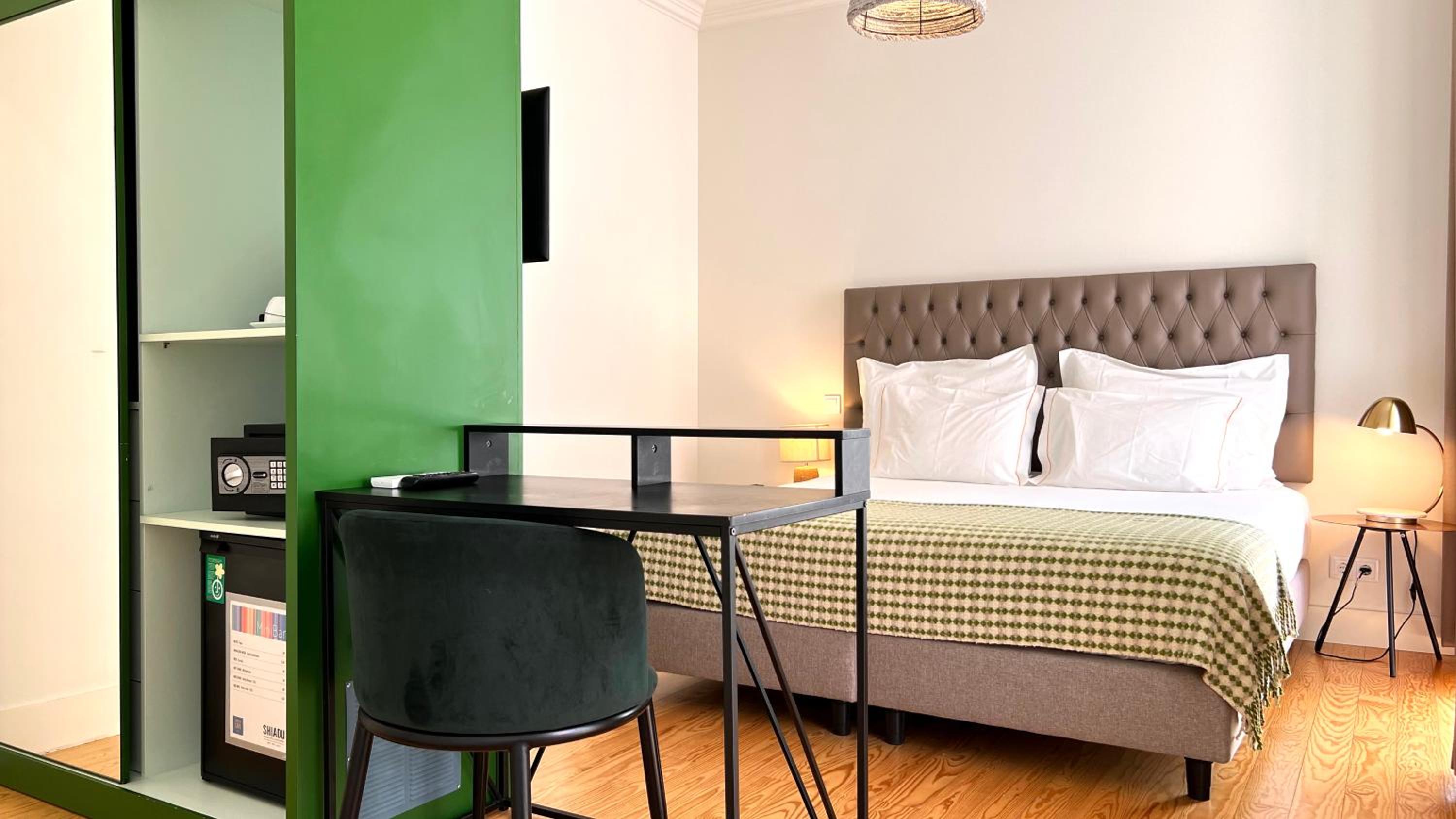 Superior Double or Twin Room - Photo 17