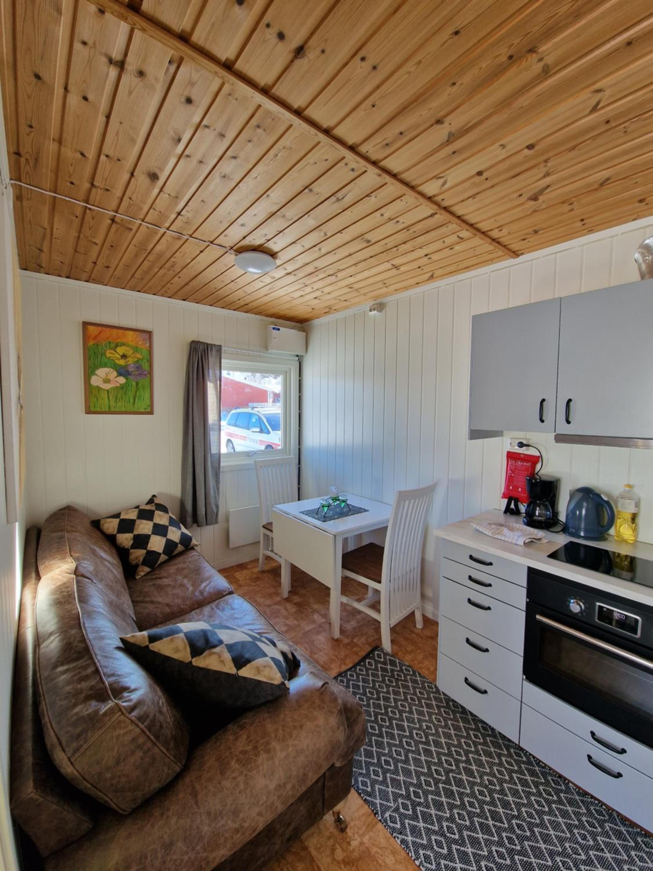 Cottage photo 2
