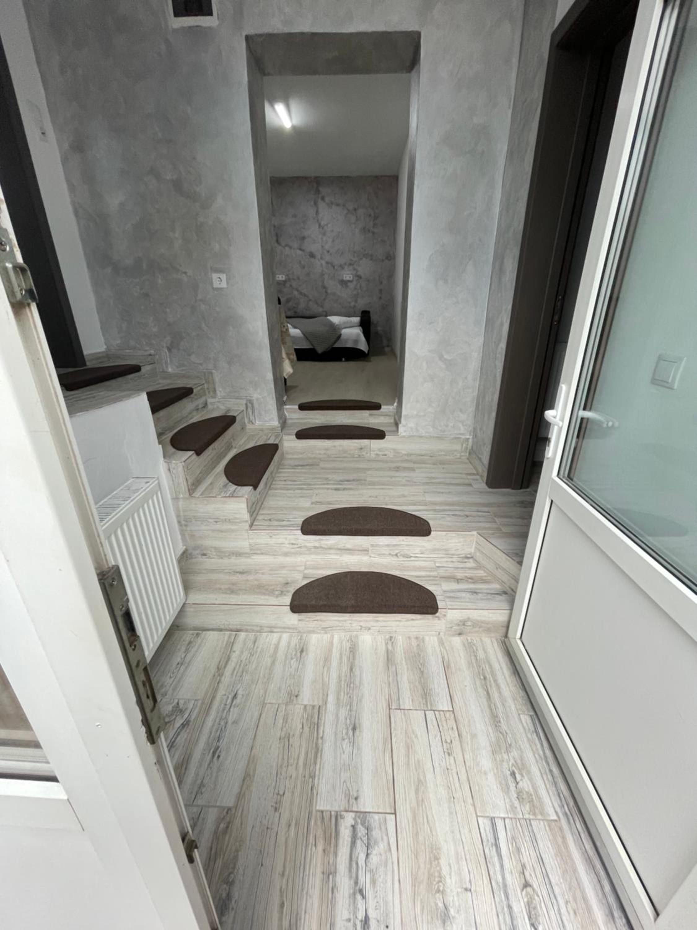 One-Bedroom House photo 3