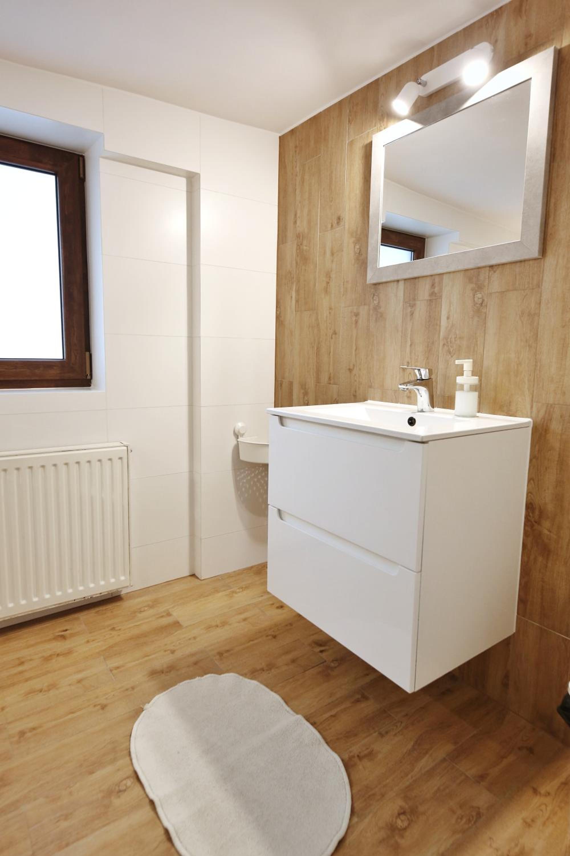 Standard Quadruple Room - Photo 18