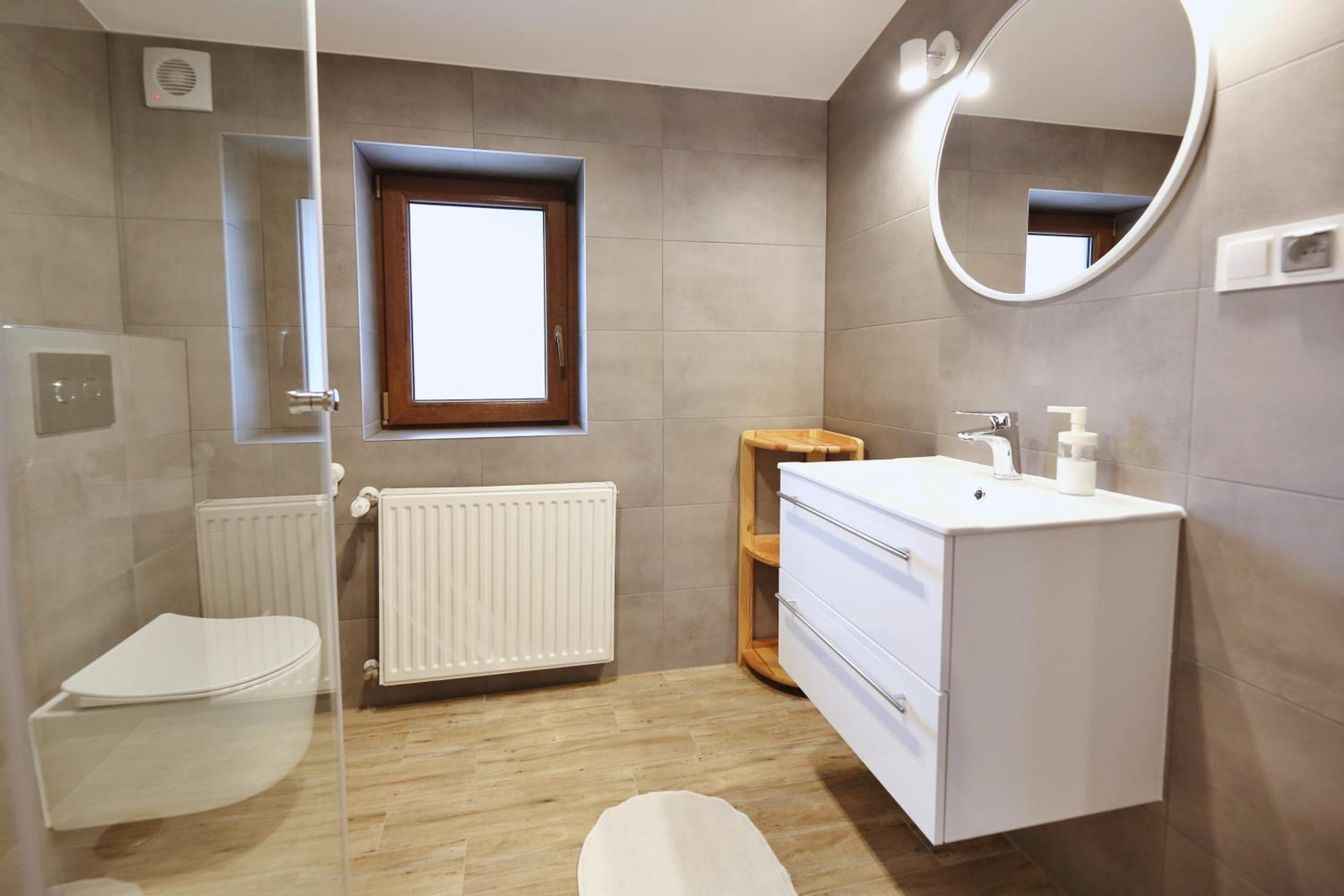 Triple Room with Bathroom - Photo 3