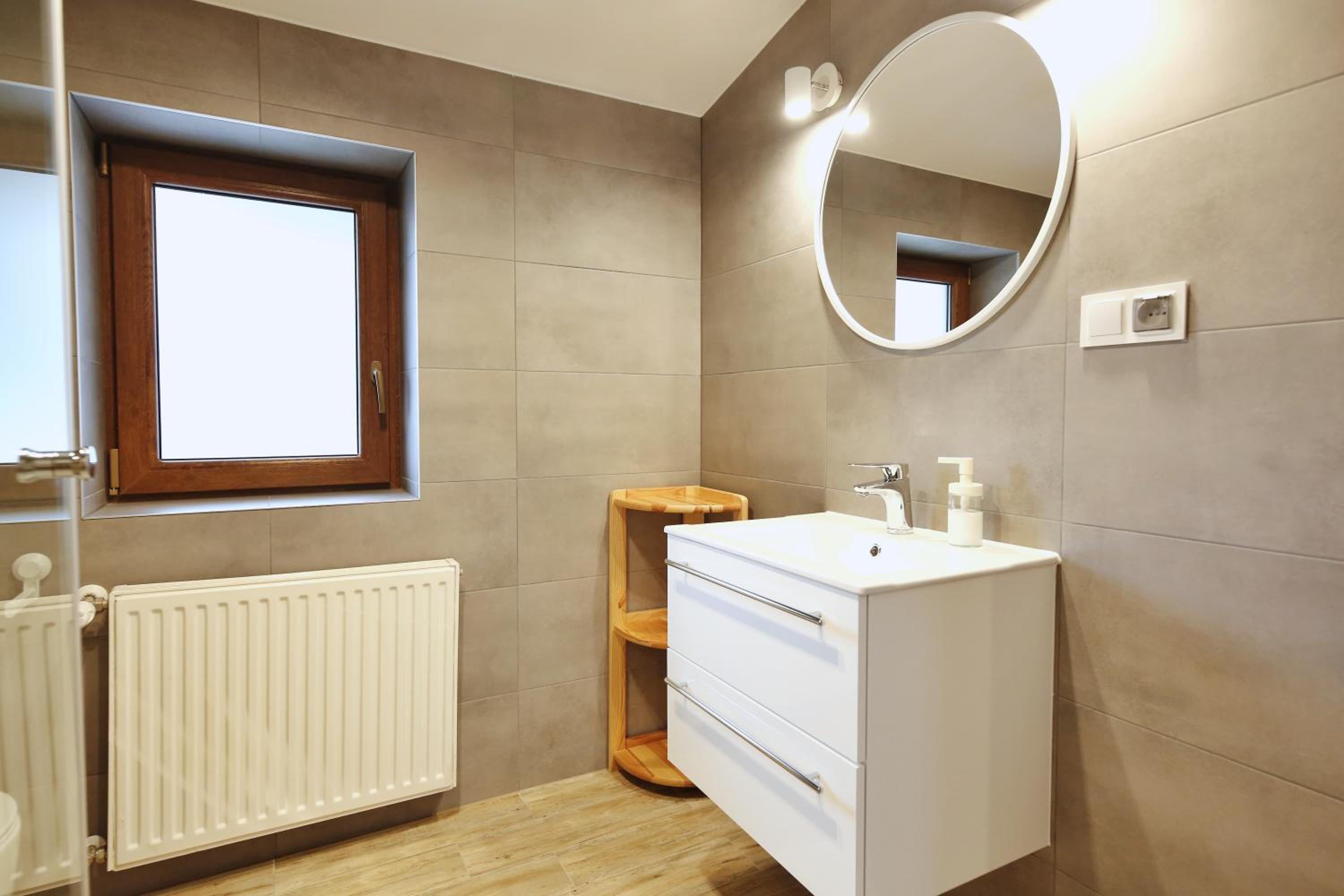 Triple Room with Bathroom - Photo 12