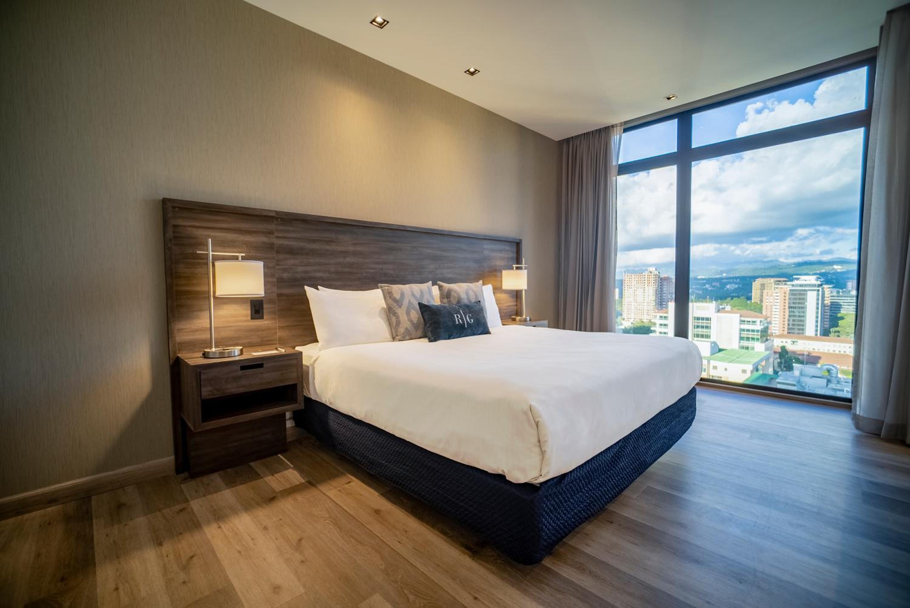 One-Bedroom King Suite, Non-Smoking photo 1