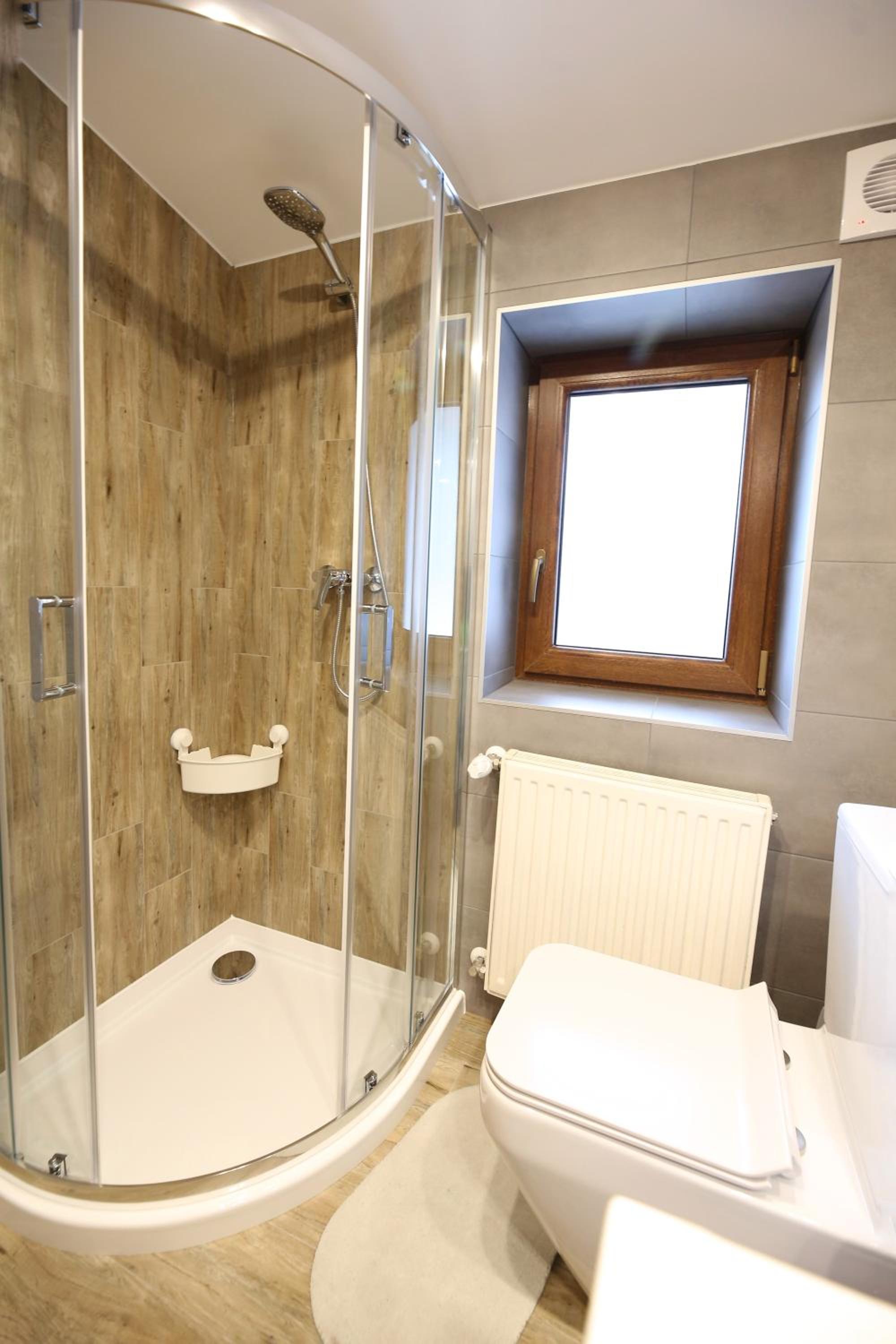 Double Room with Private External Bathroom - Photo 21