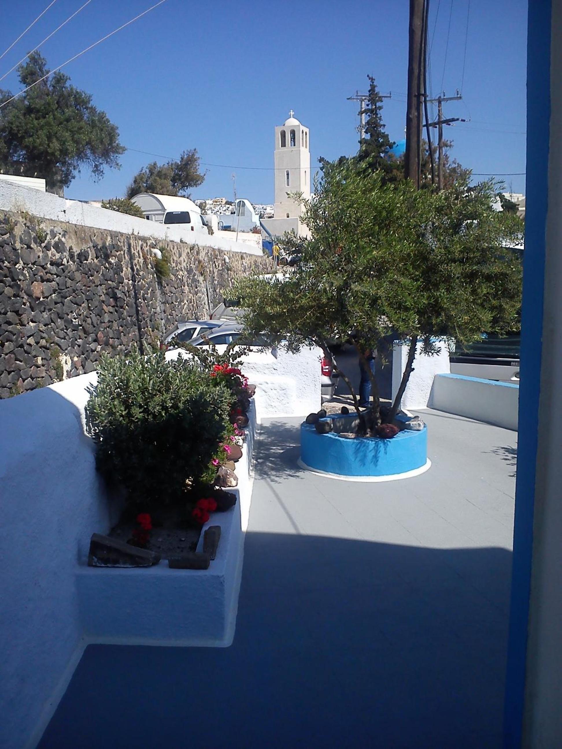 Double Room - Photo 5