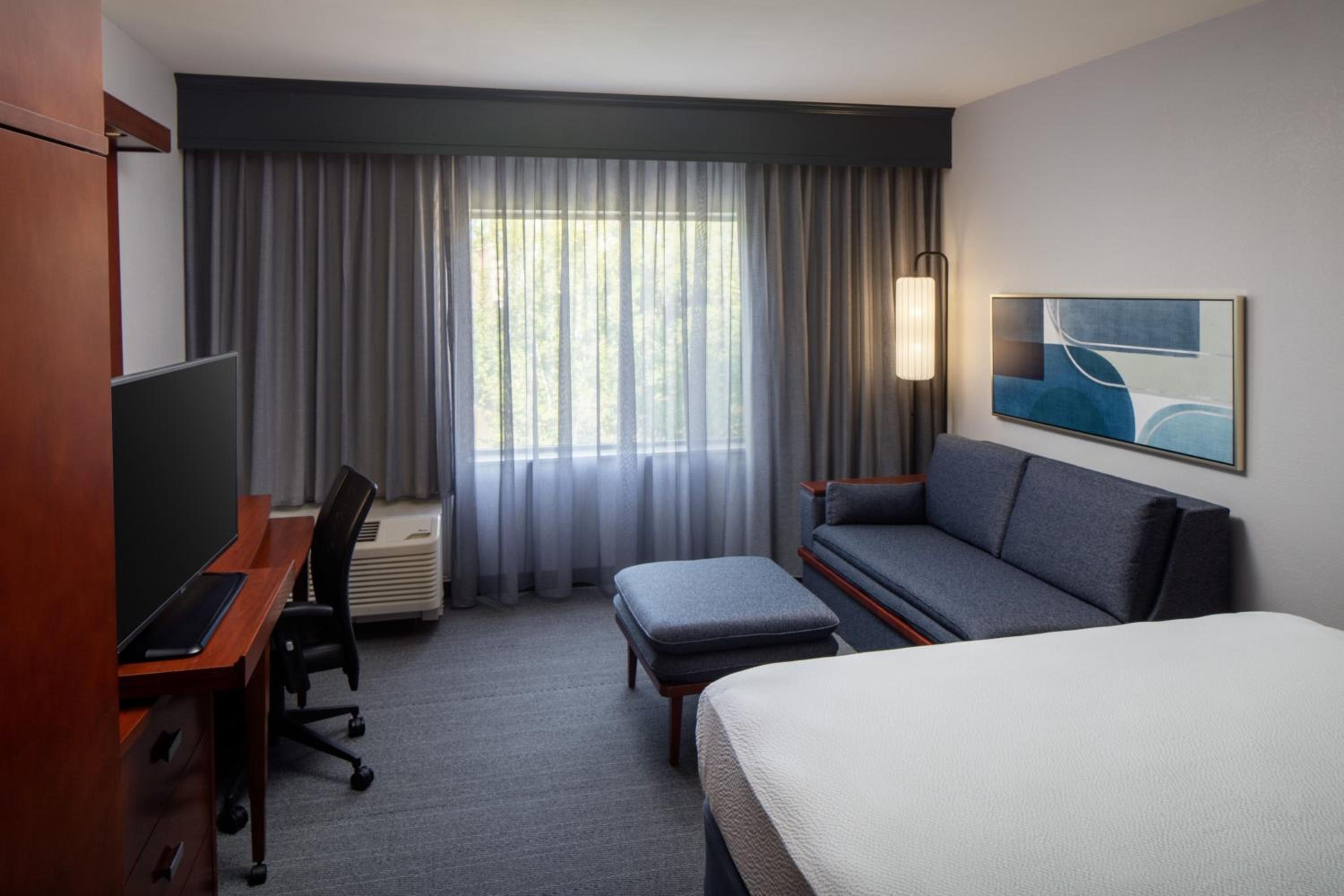 Standard King Room with Sofa Bed