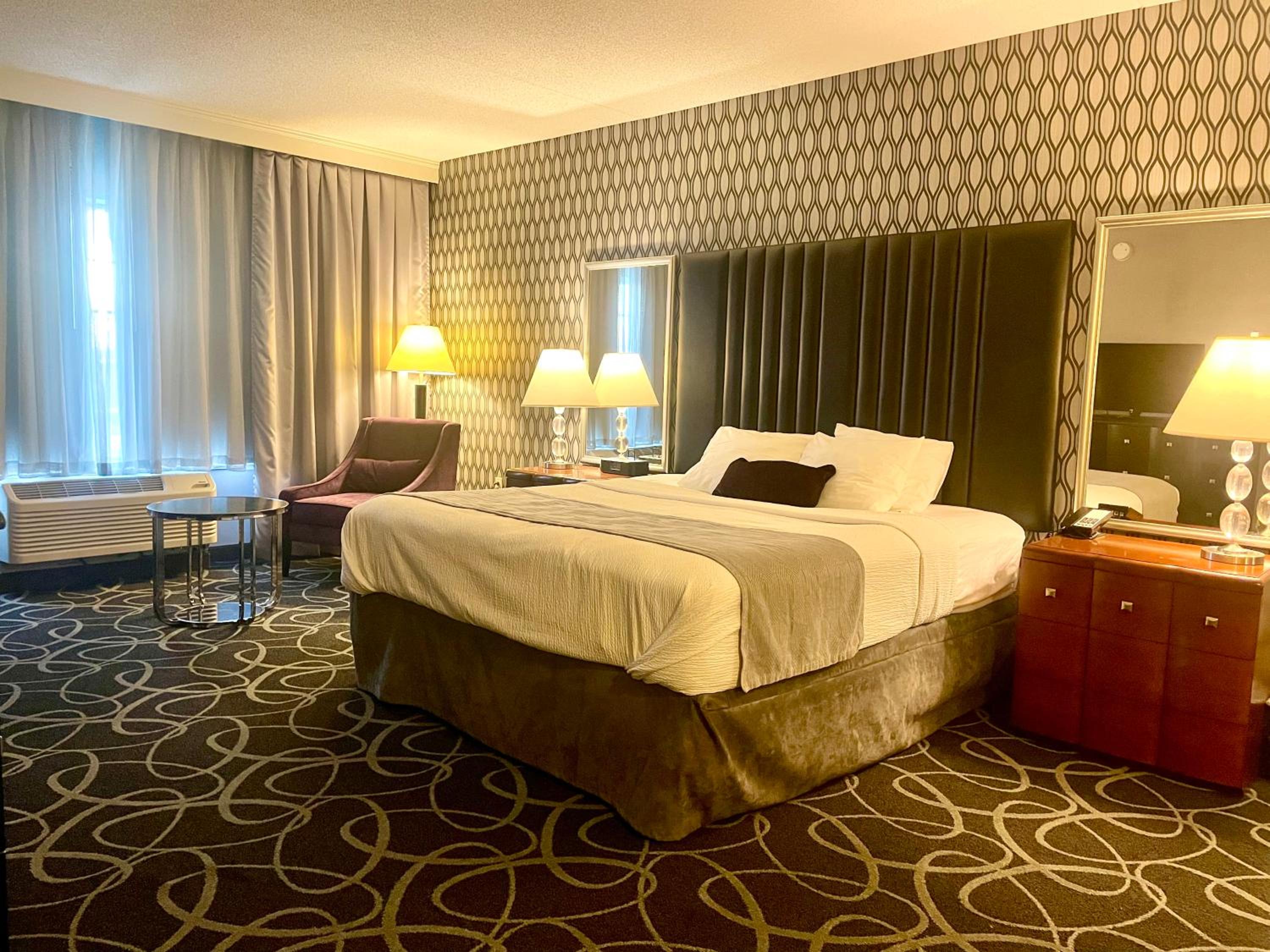 King Room with Spa Bath
