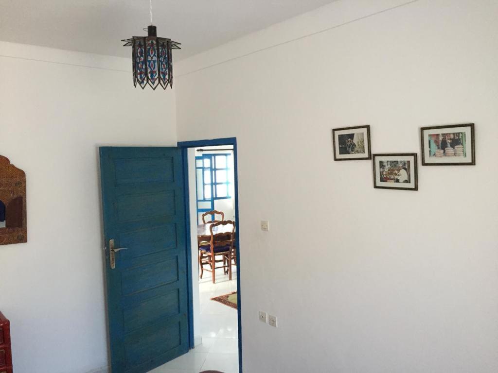 Apartment with Balcony - Photo 13