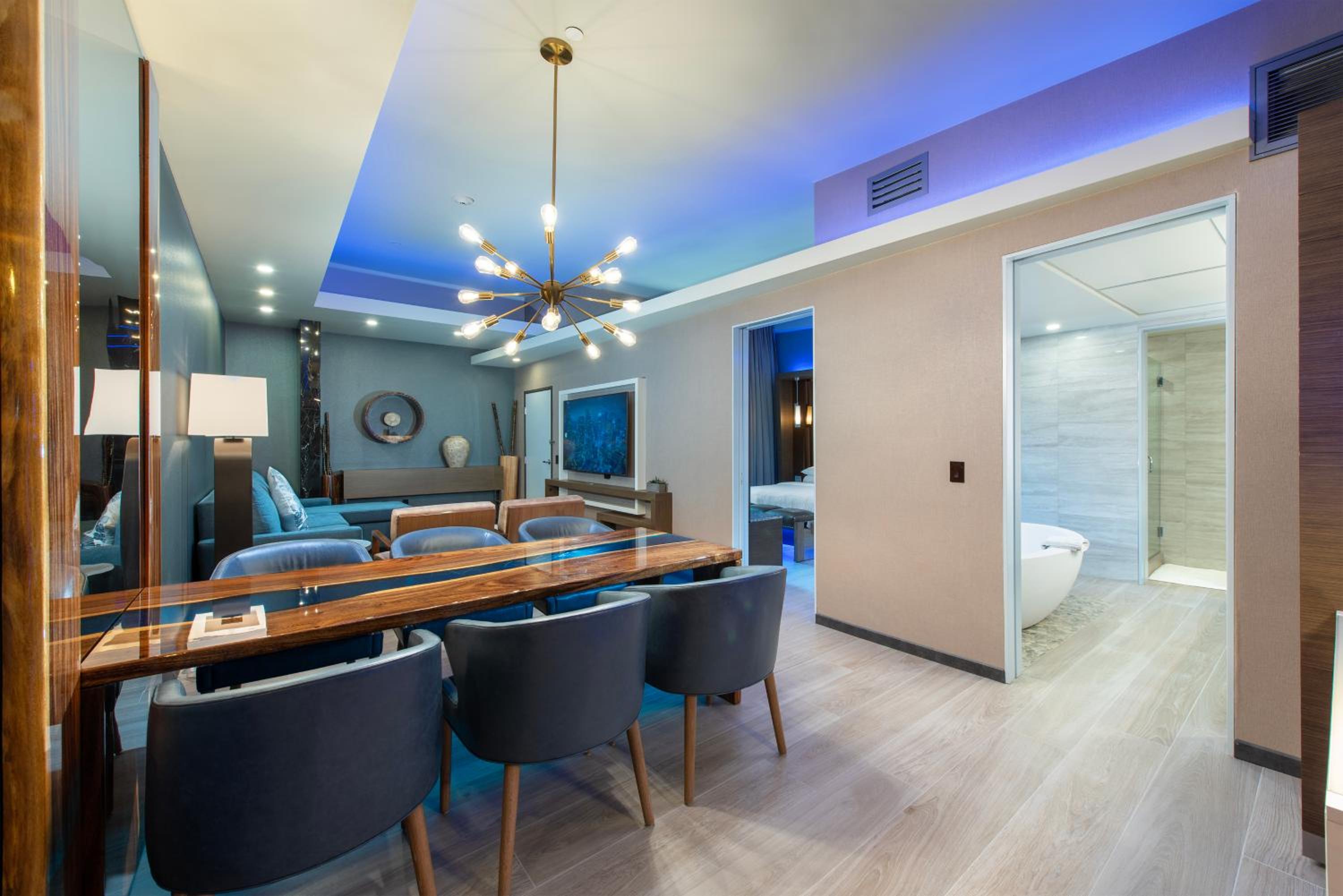 Executive Suite photo 2
