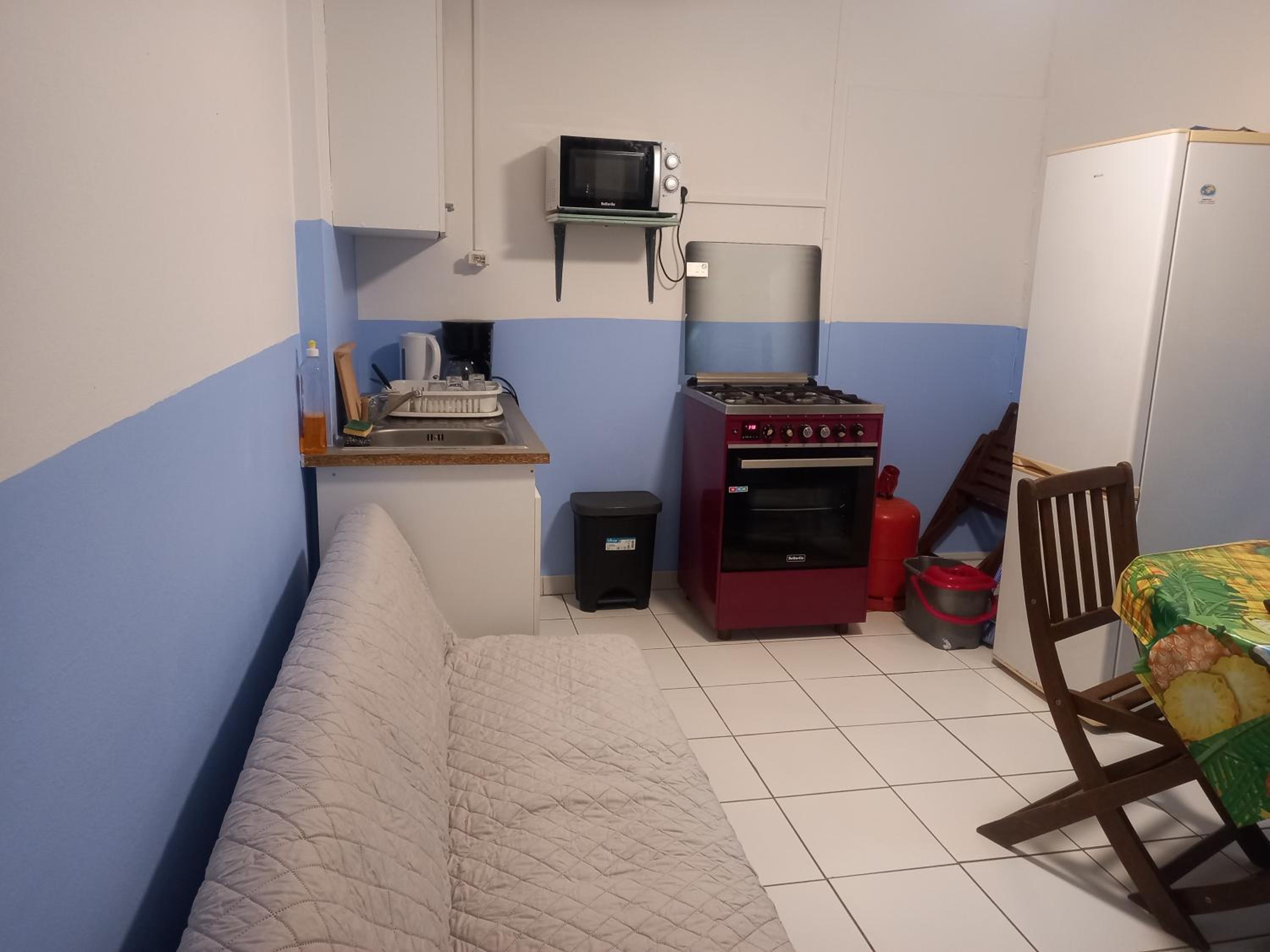 One-Bedroom Apartment - Photo 35