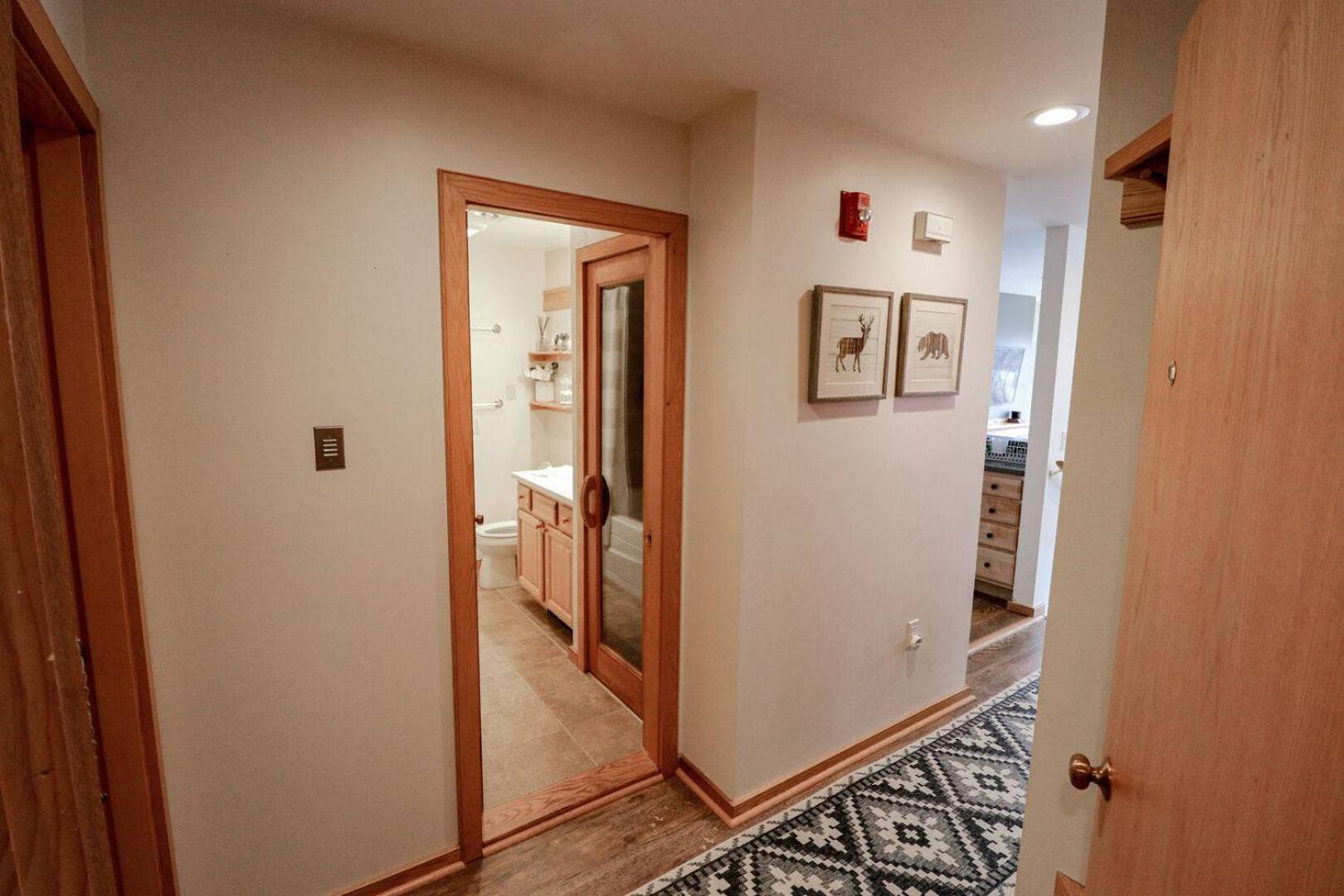 Apartment photo 2