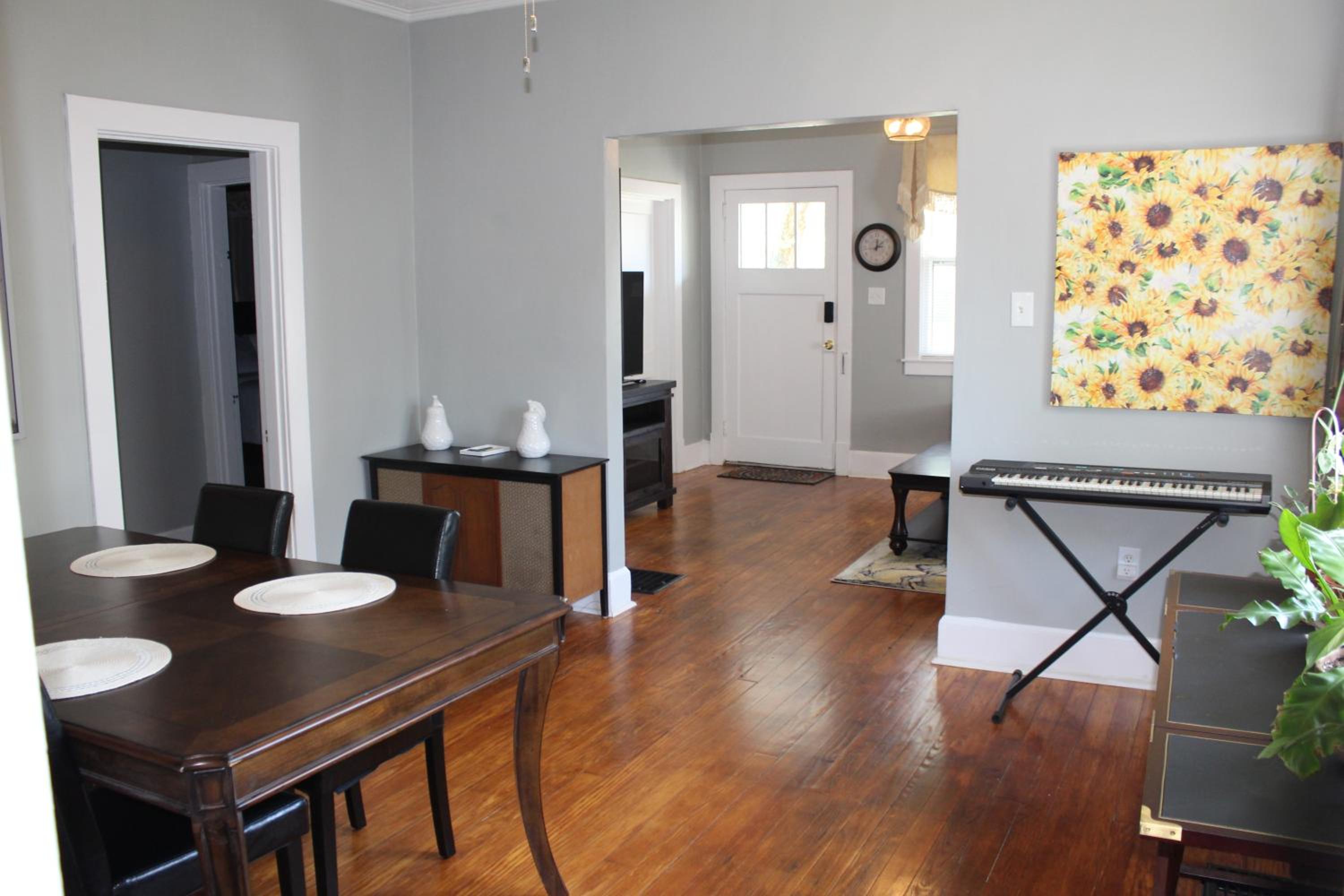 Two-Bedroom House photo 3