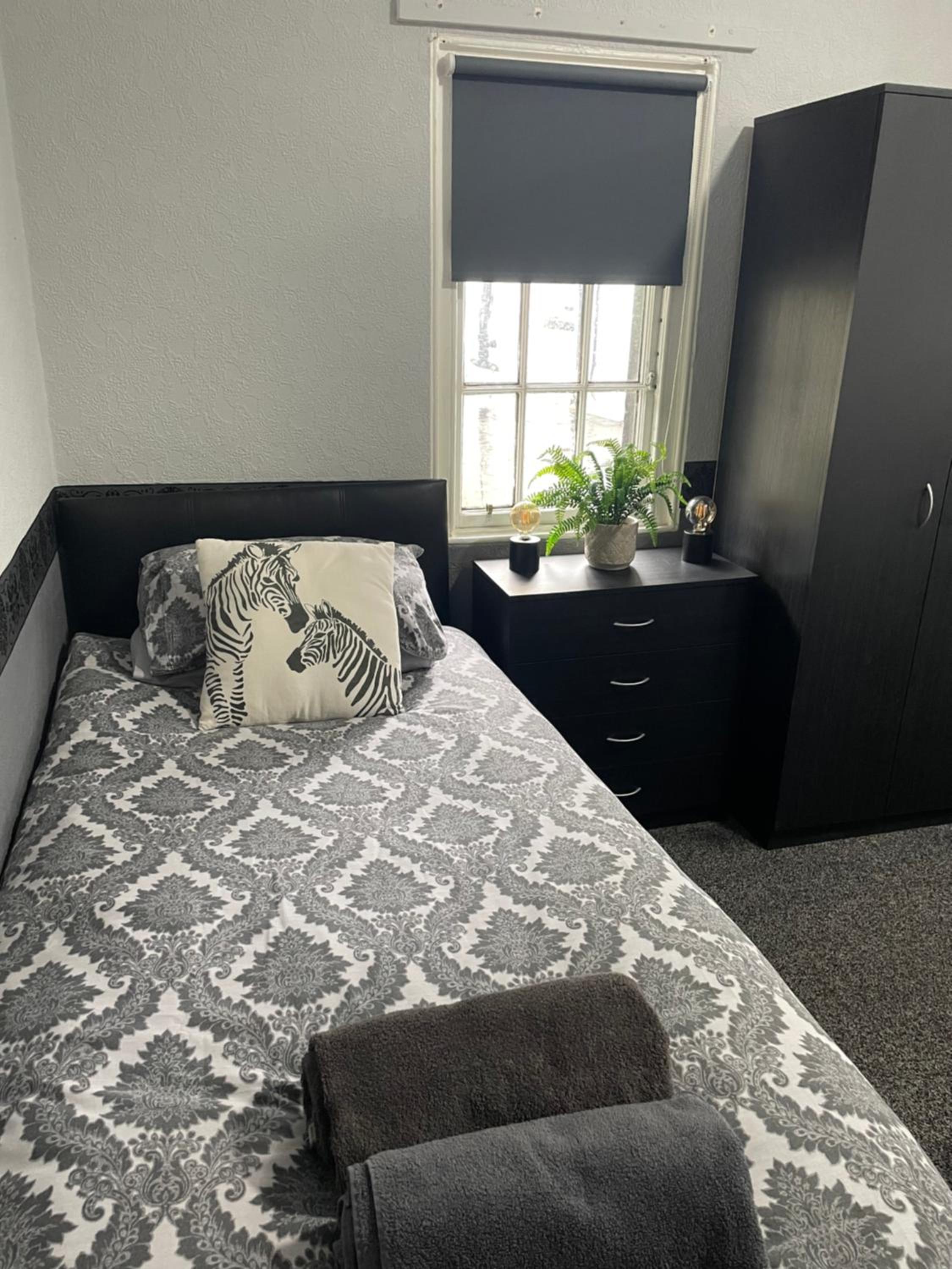 Single Room With Bathroom
