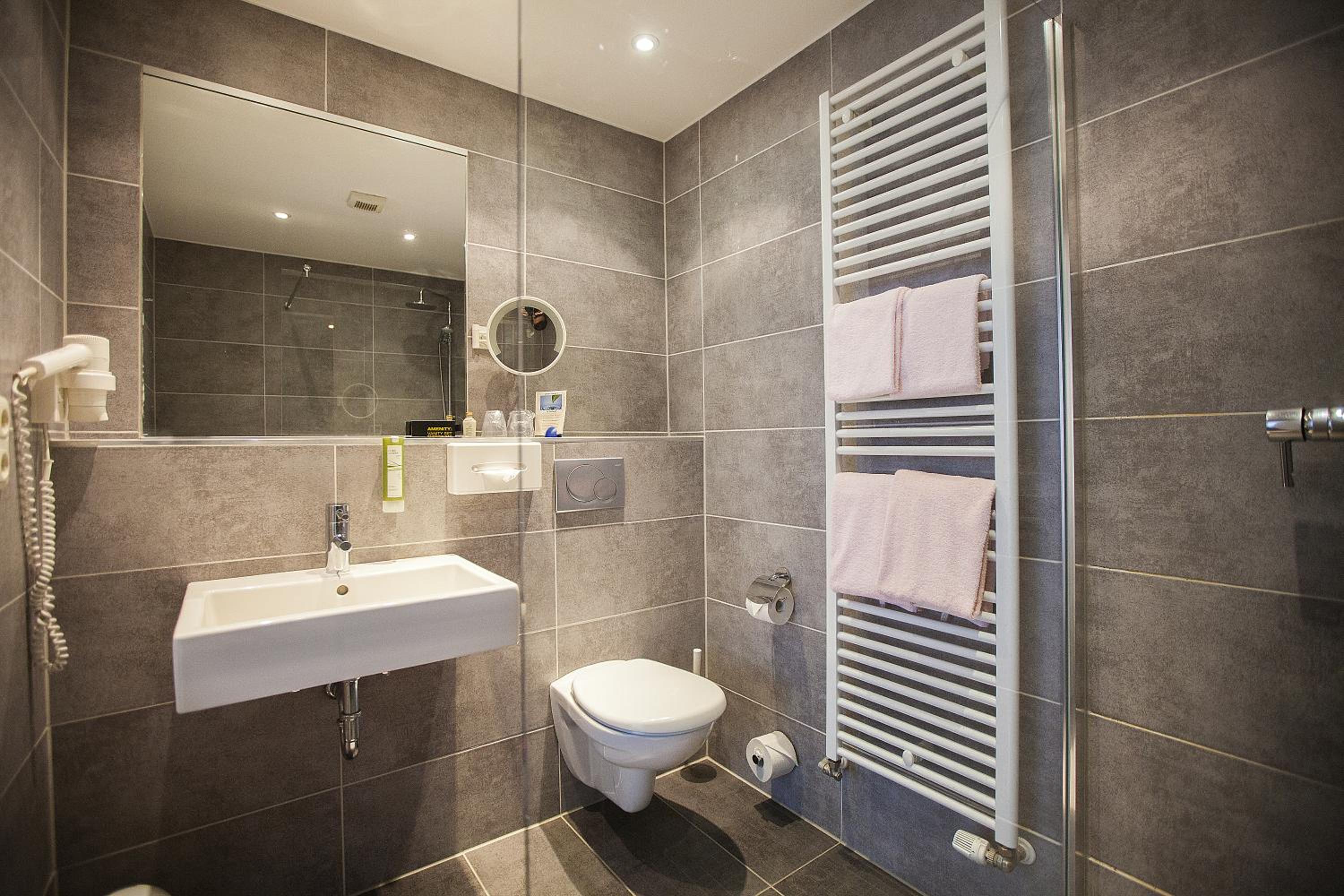 Double or Twin Room photo 3