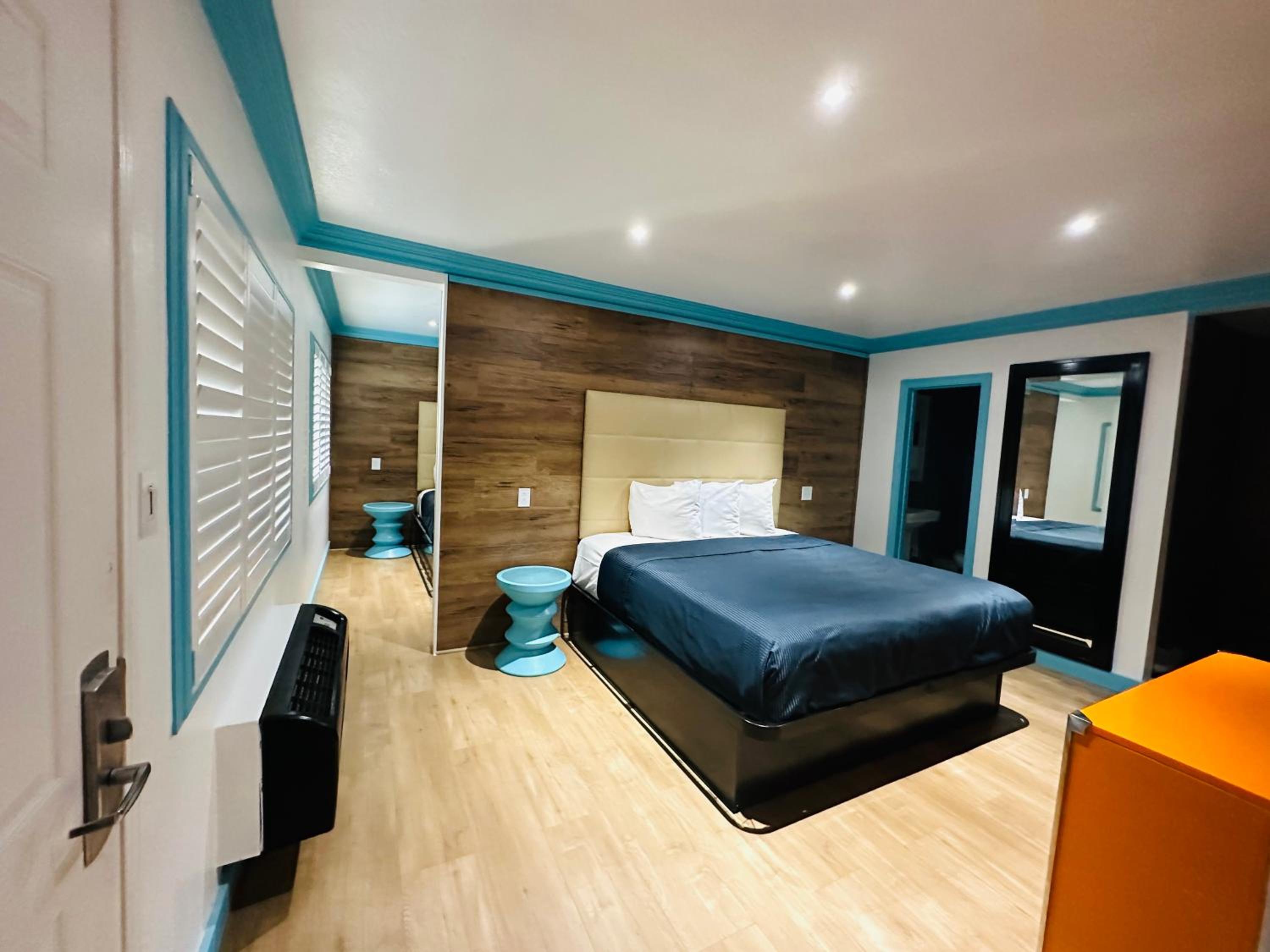 Two-Bedroom Suite - Photo 1